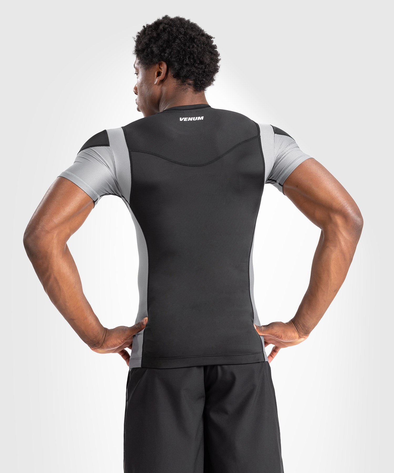 Rashguard À Manches Courtes pour Hommes Venum Tempest - Noir/Gris - product-type_T-Shirts de Compression
