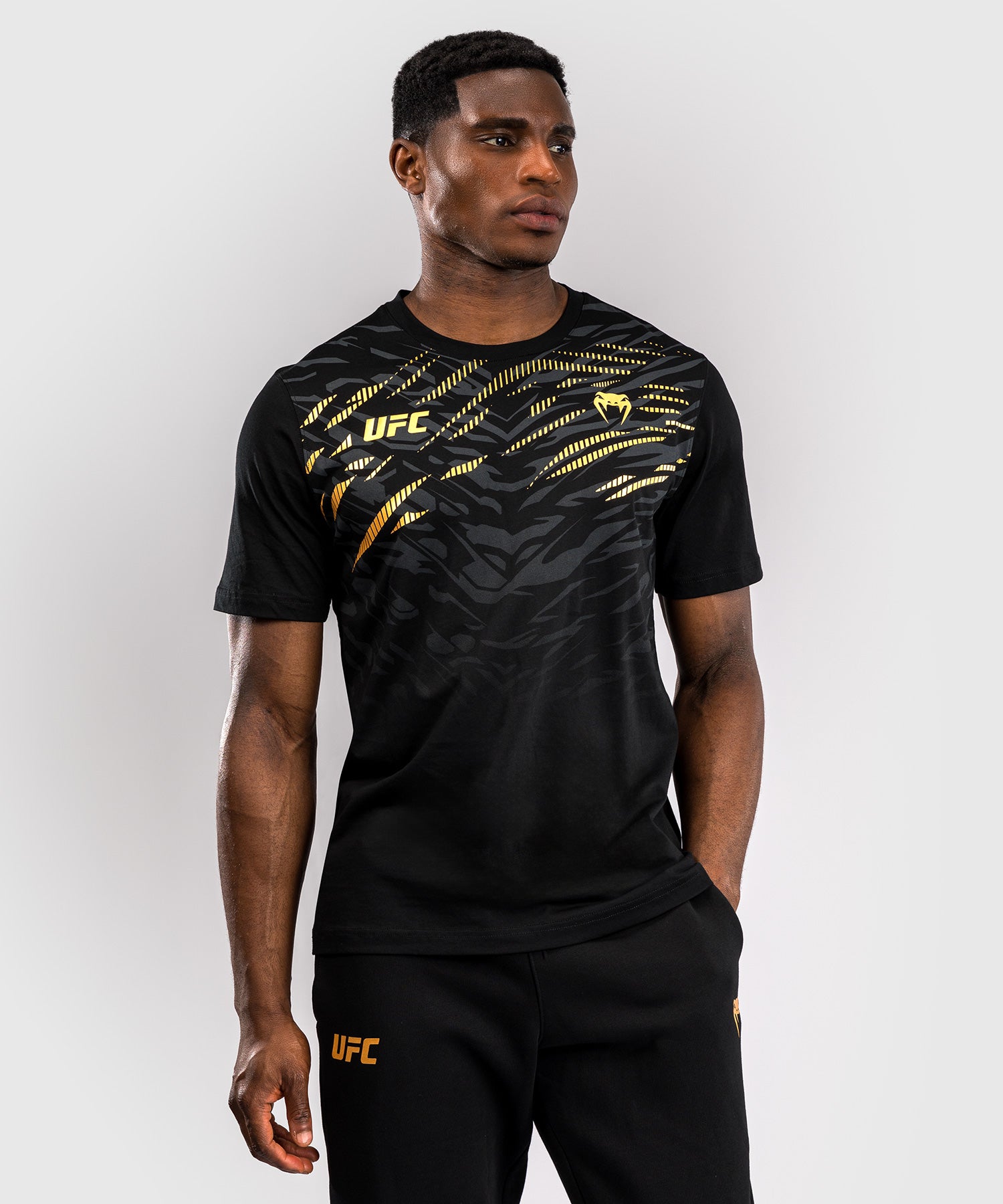 T-shirt à Manches Courtes pour Hommes UFC Fusion by Venum Replica - Champion - product-type_T-Shirts