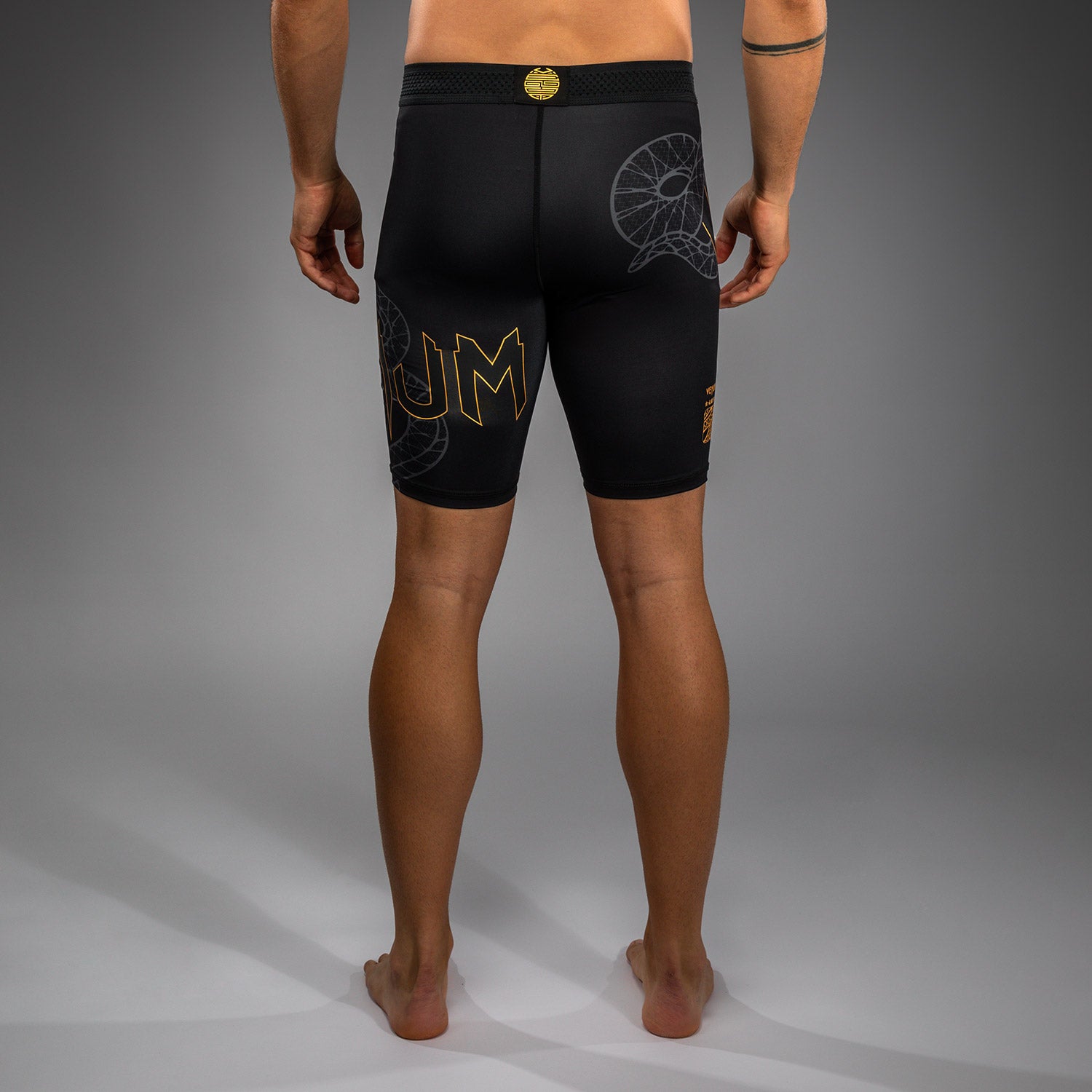 Short de Compression Venum Serpenti – Noir/Argent/Or - product-type_Shorts de compression