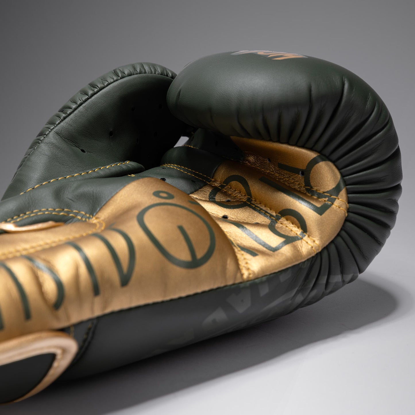 Gants de Boxe Venum x Rajadamnern - Vert Militaire - product-type_Gants de boxe
