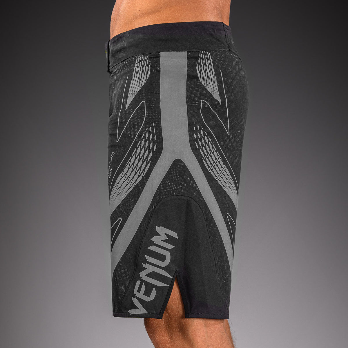 Short de MMA Venum Amazonia Reborn - Noir/Gris