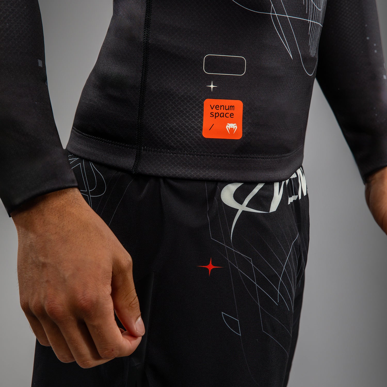Rashguard Manches Longues Venum Eclipse – Noir/Ivoire - product-type_T-Shirts de Compression