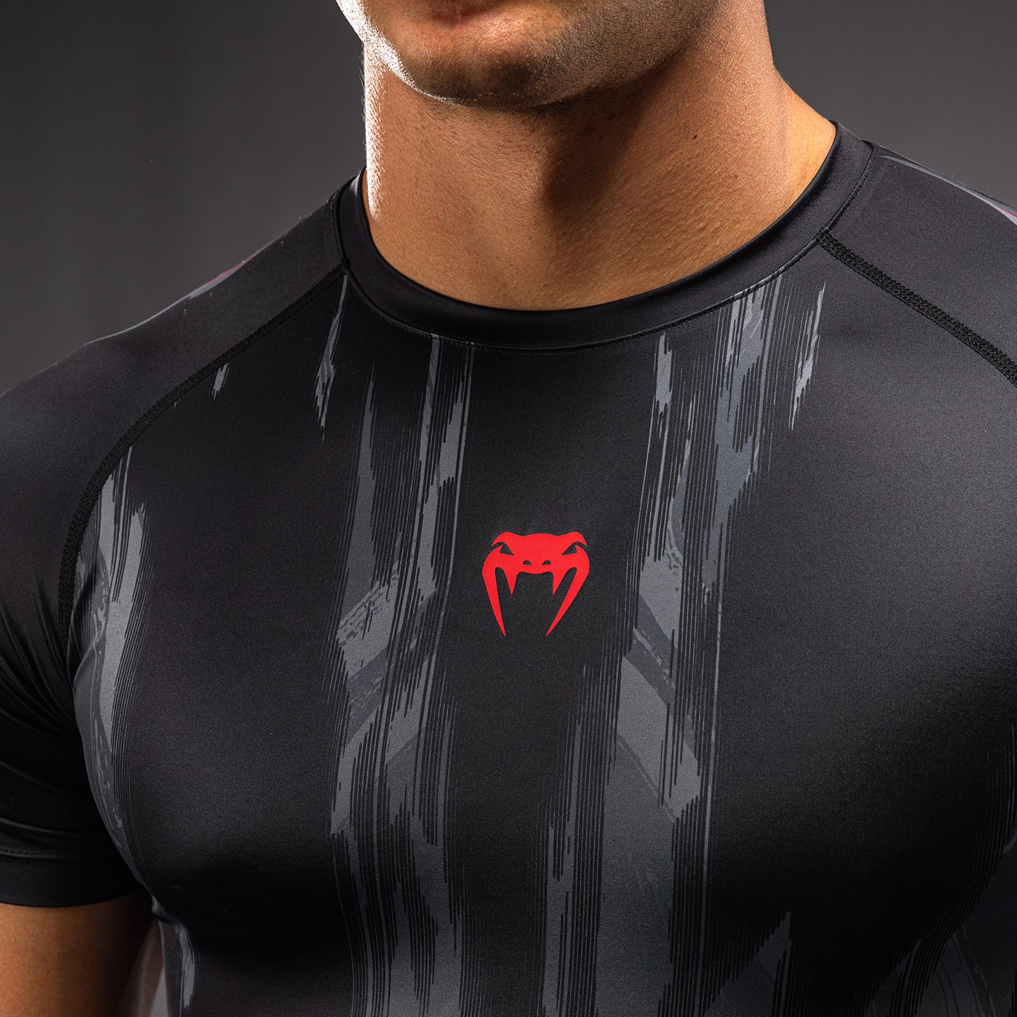 Rashguard à Manches Courtes Venum Demon - Noir/Gris