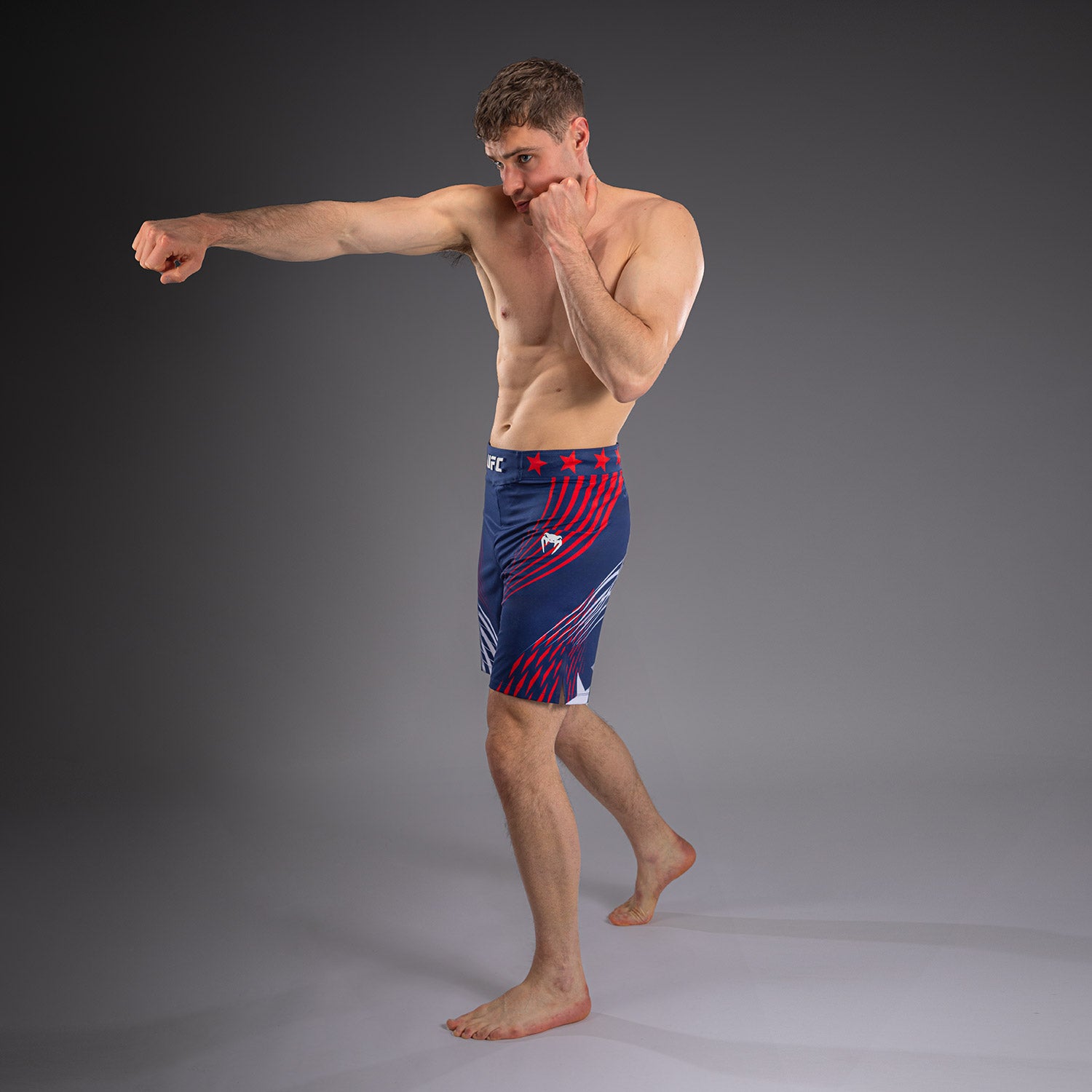 Official UFC Freedom 250 by Venum Authentic Fight Night Short de combat coupe longue pour homme - Bleu - product-type_Shorts de MMA