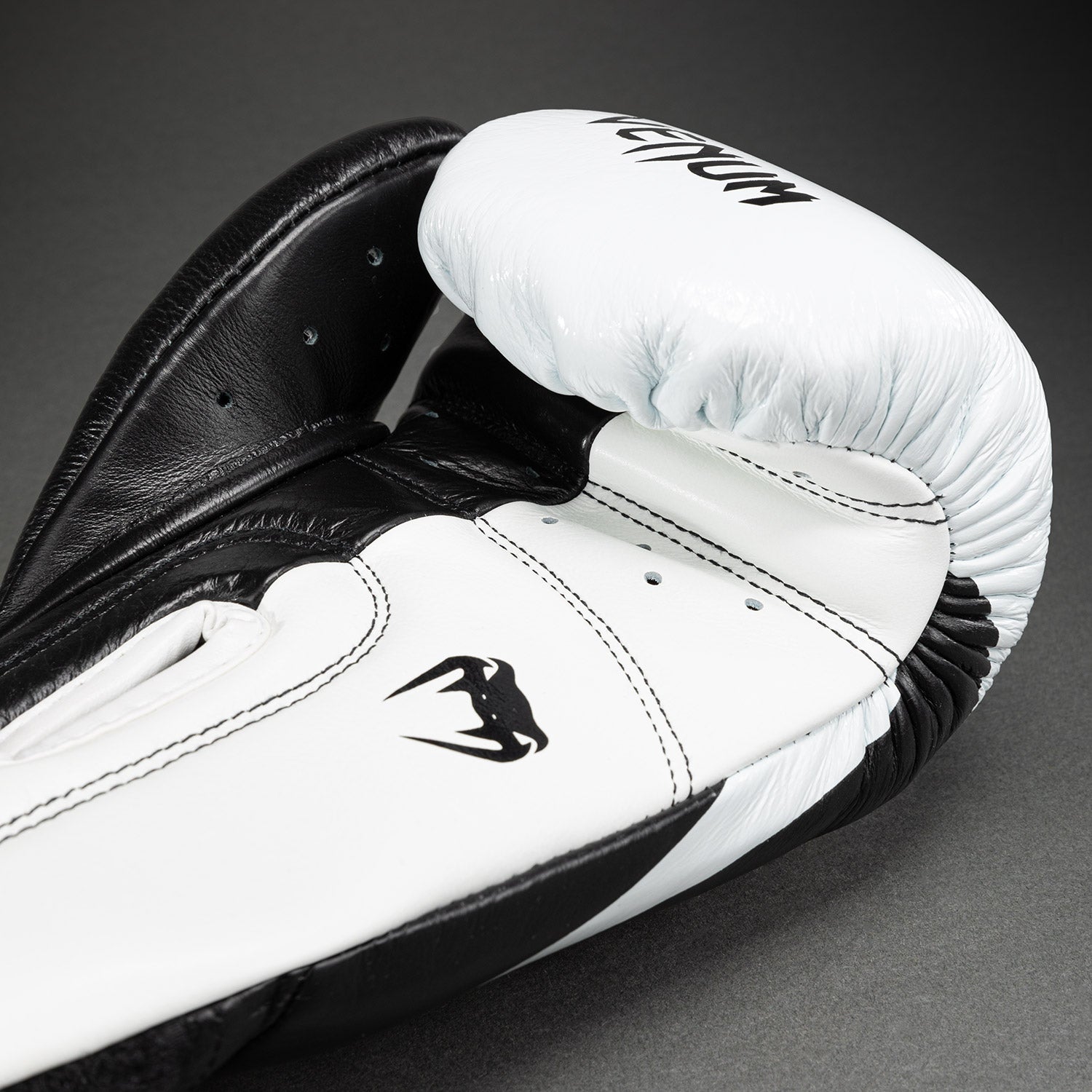 Gants de boxe pro Venum Hammer Velcro - Noir/Blanc - product-type_Gants de boxe