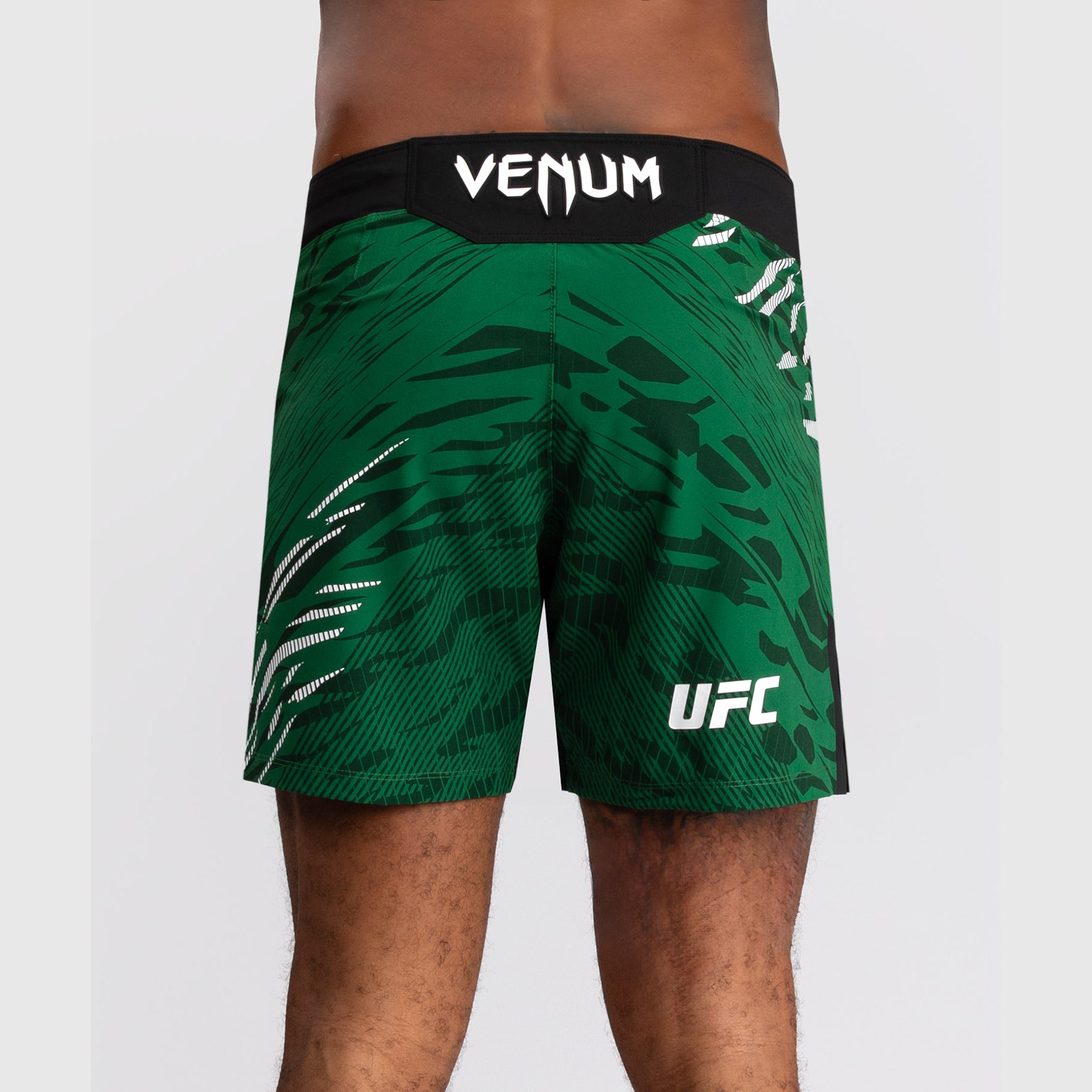 Shorts de Combat pour Hommes UFC Fusion by Venum Personnalisé Authentic Fight Night - Coupe Courte - Vert - product-type_Shorts de MMA