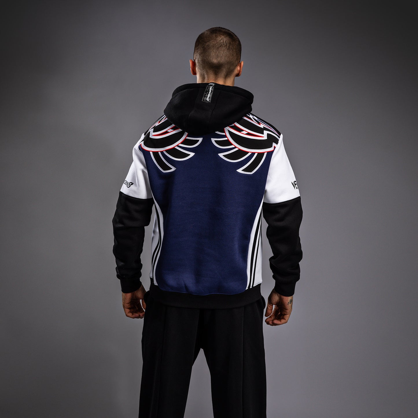 Sweatshirt à capuche Venum x TEKKEN 8 - Jin Kazama - Bleu/Noir/Blanc - product-type_Sweatshirts