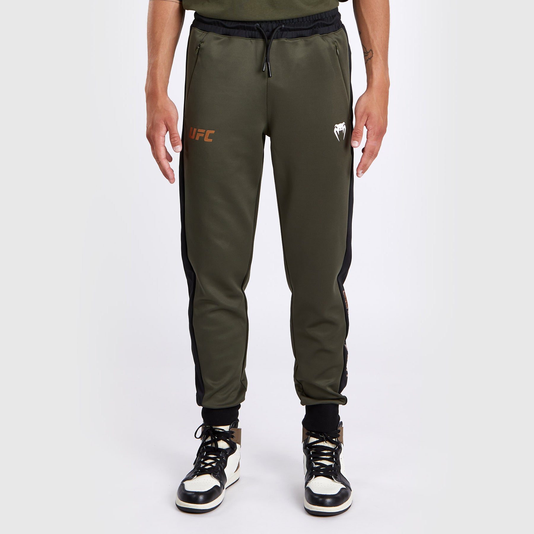 Pantalon de jogging de performance pour Hommes UFC Adrenaline by Venum Fight Week - Kaki/Bronze - product-type_Pantalons de jogging