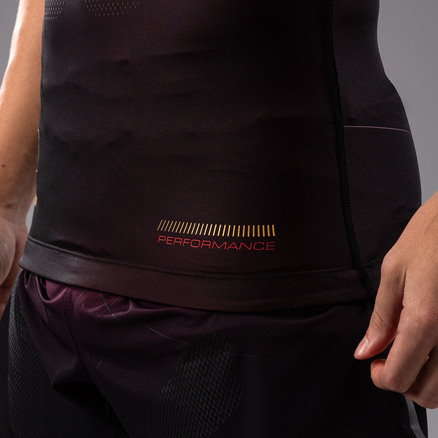 Rashguard Manches Courtes Venum Tactical XT- Noir/Bordeaux/Or - product-type_T-Shirts de Compression