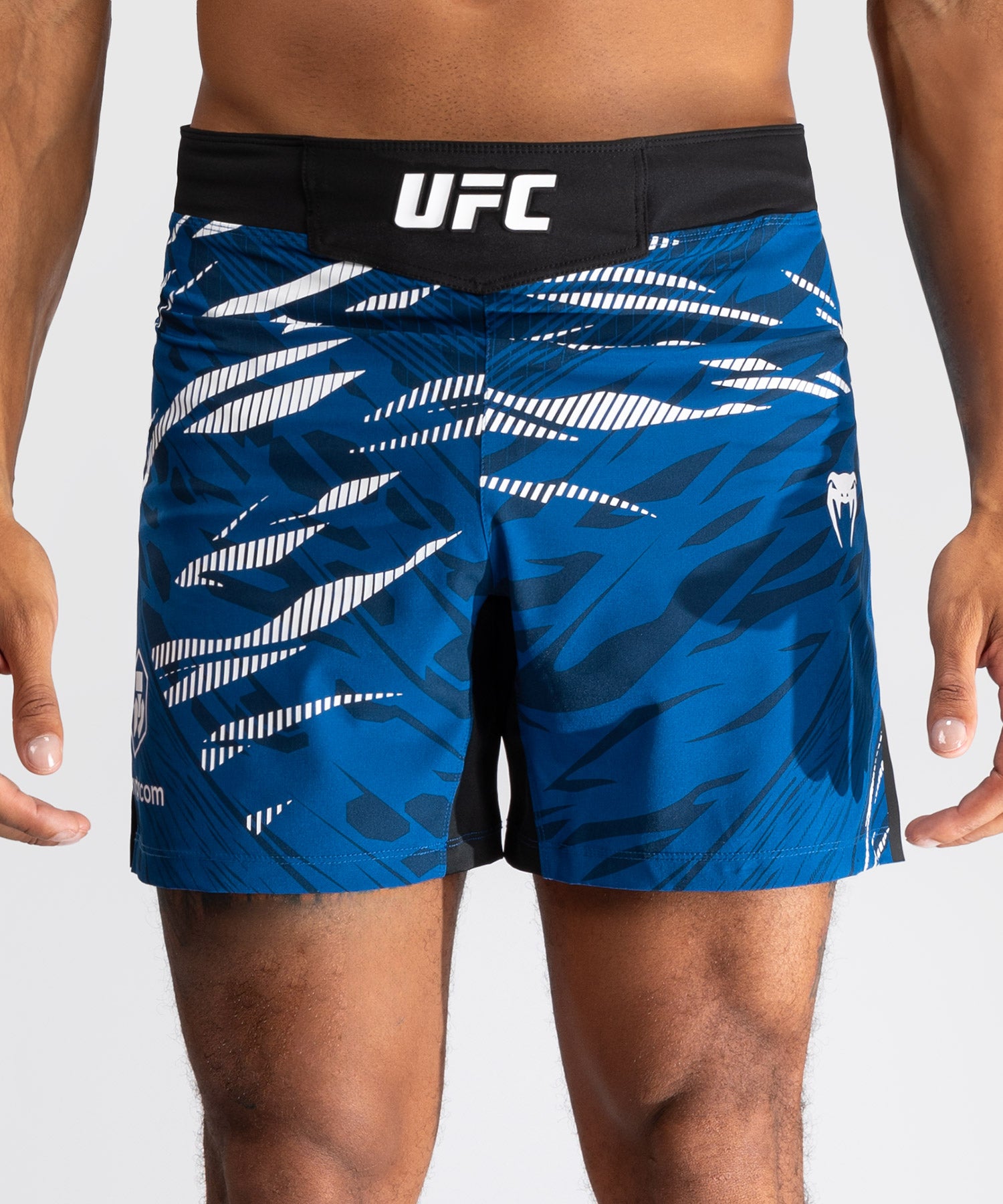 Shorts de Combat pour Hommes UFC Fusion by Venum Personnalisé Authentic Fight Night - Coupe Courte - Bleu - product-type_Shorts de MMA