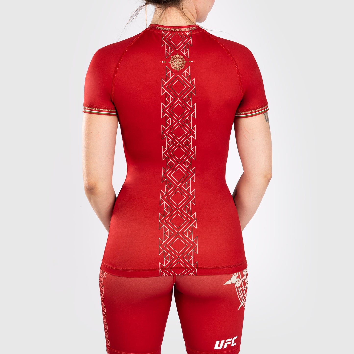 Noche UFC by Venum Authentic Fight Night Rashguard à manches courtes pour femme - Rouge - product-type_T-Shirts de Compression
