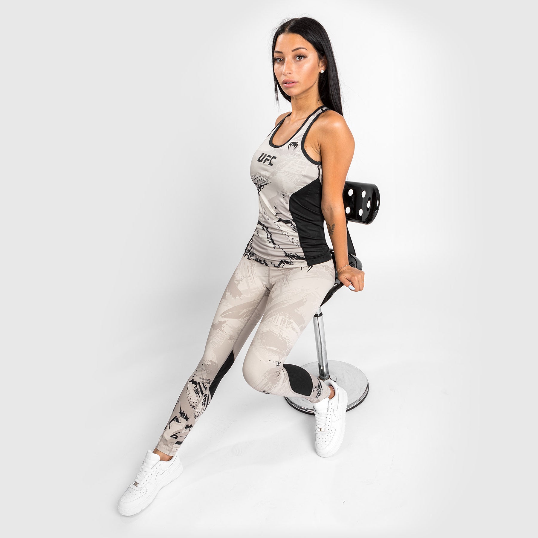 Débardeur Dry Tech UFC Venum Authentic Fight Week 2.0 - Pour Femmes - Sable/Noir - product-type_Débardeurs