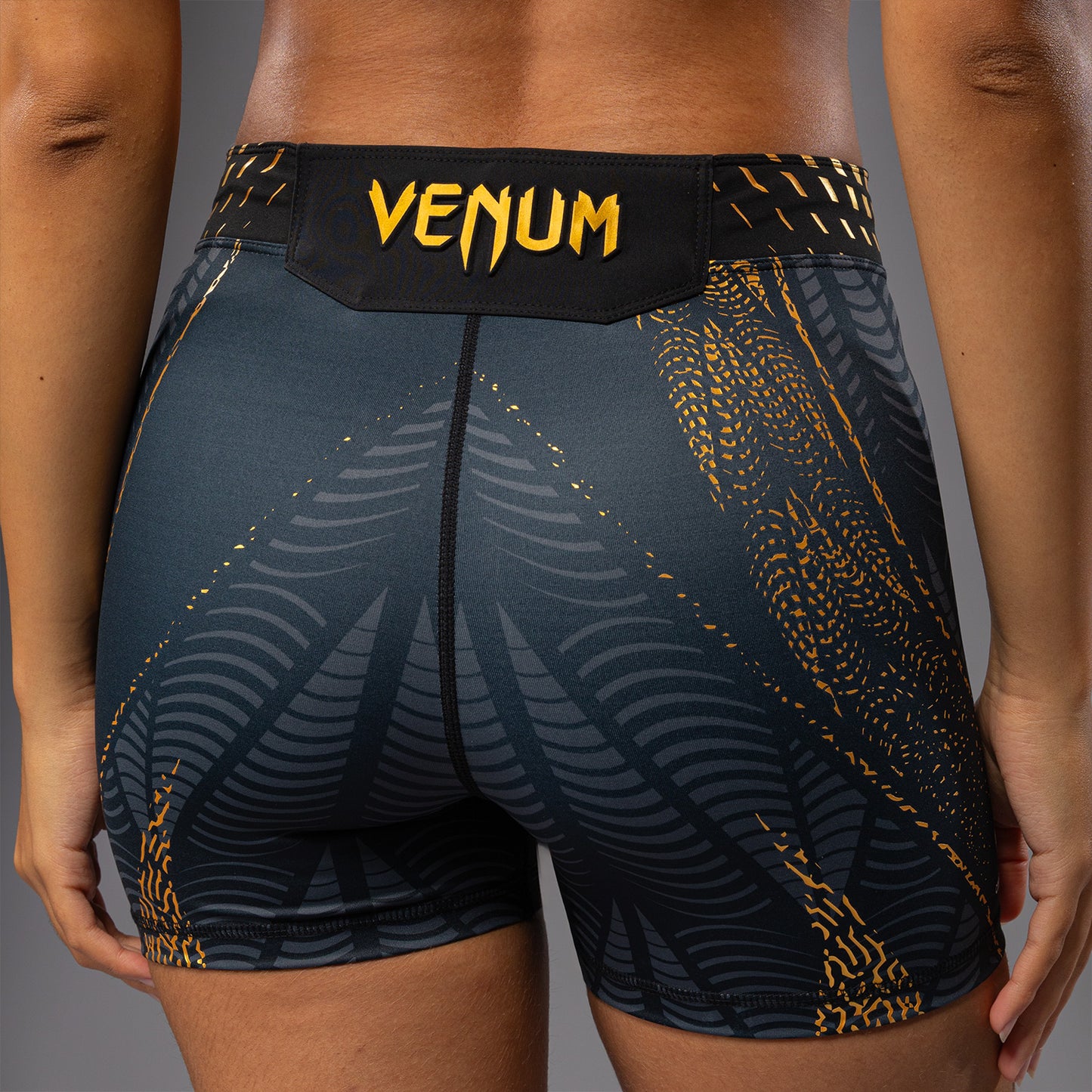 Short de compression coupe courte Femme UFC Zenith by Venum Authentic Fight Night - Champion