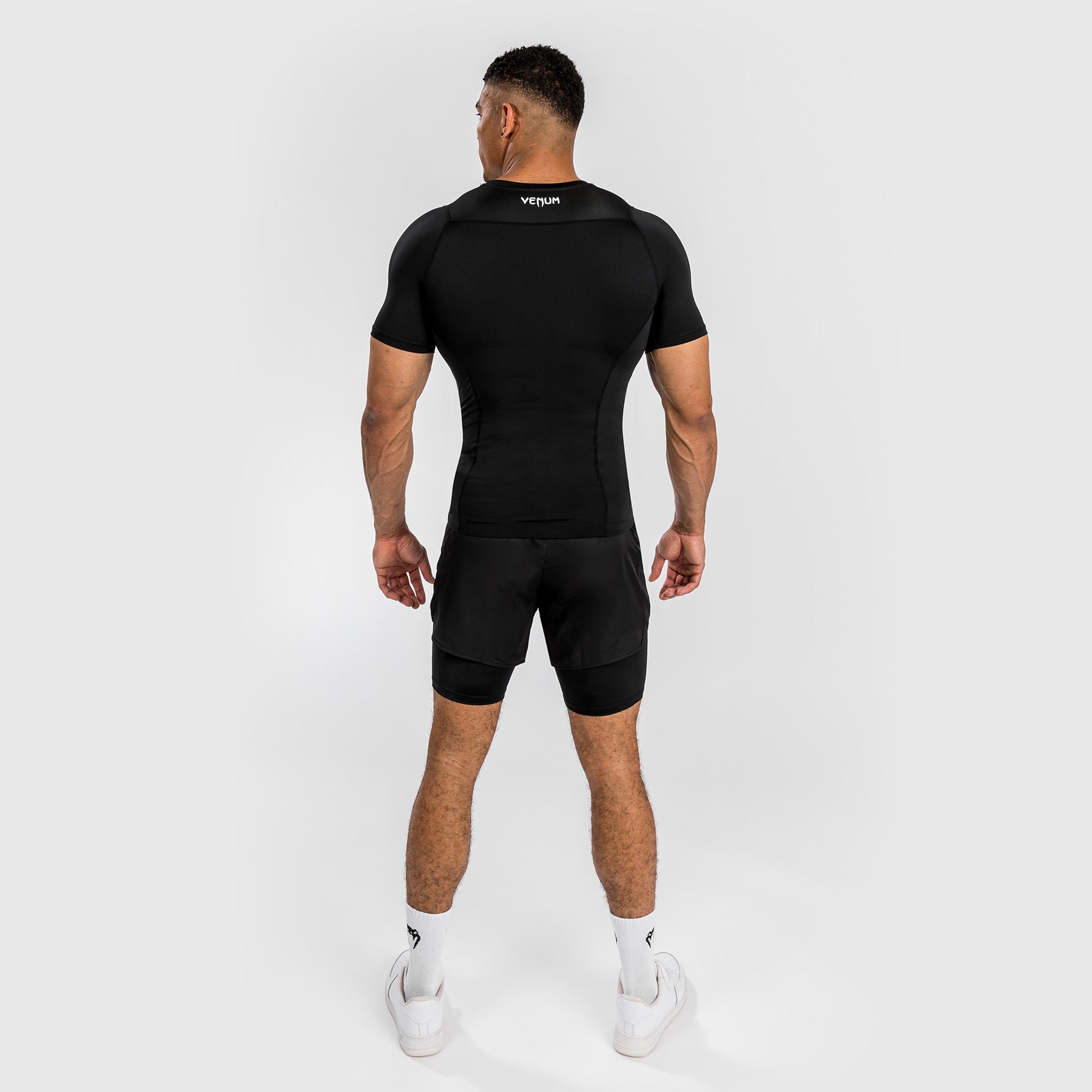 Rashguard à Manches courtes pour Hommes Venum Attack - Noir/Gris - product-type_T-Shirts de Compression