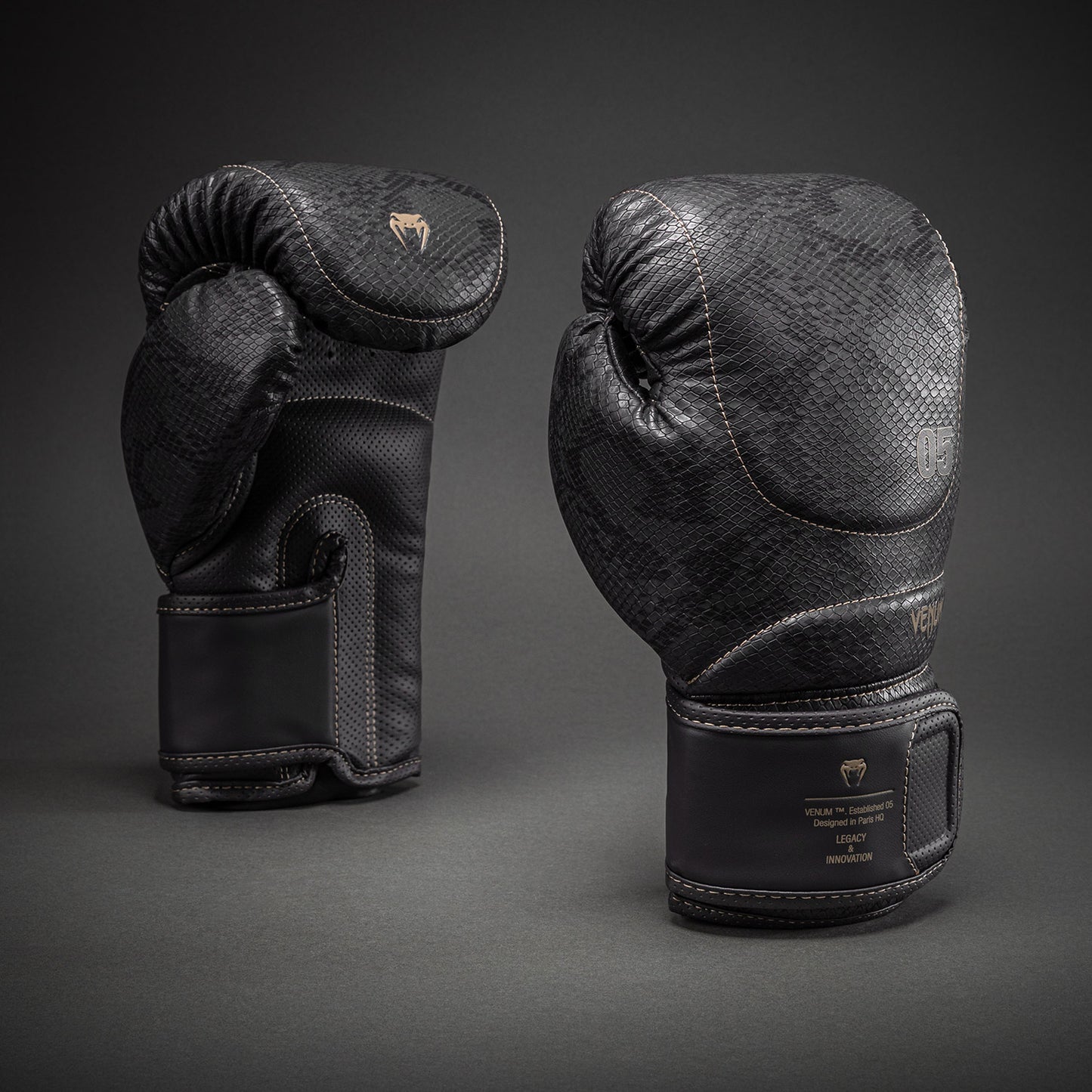 Gants de Boxe Venum Impact Evo Scales – Gris Foncé - product-type_Gants de boxe