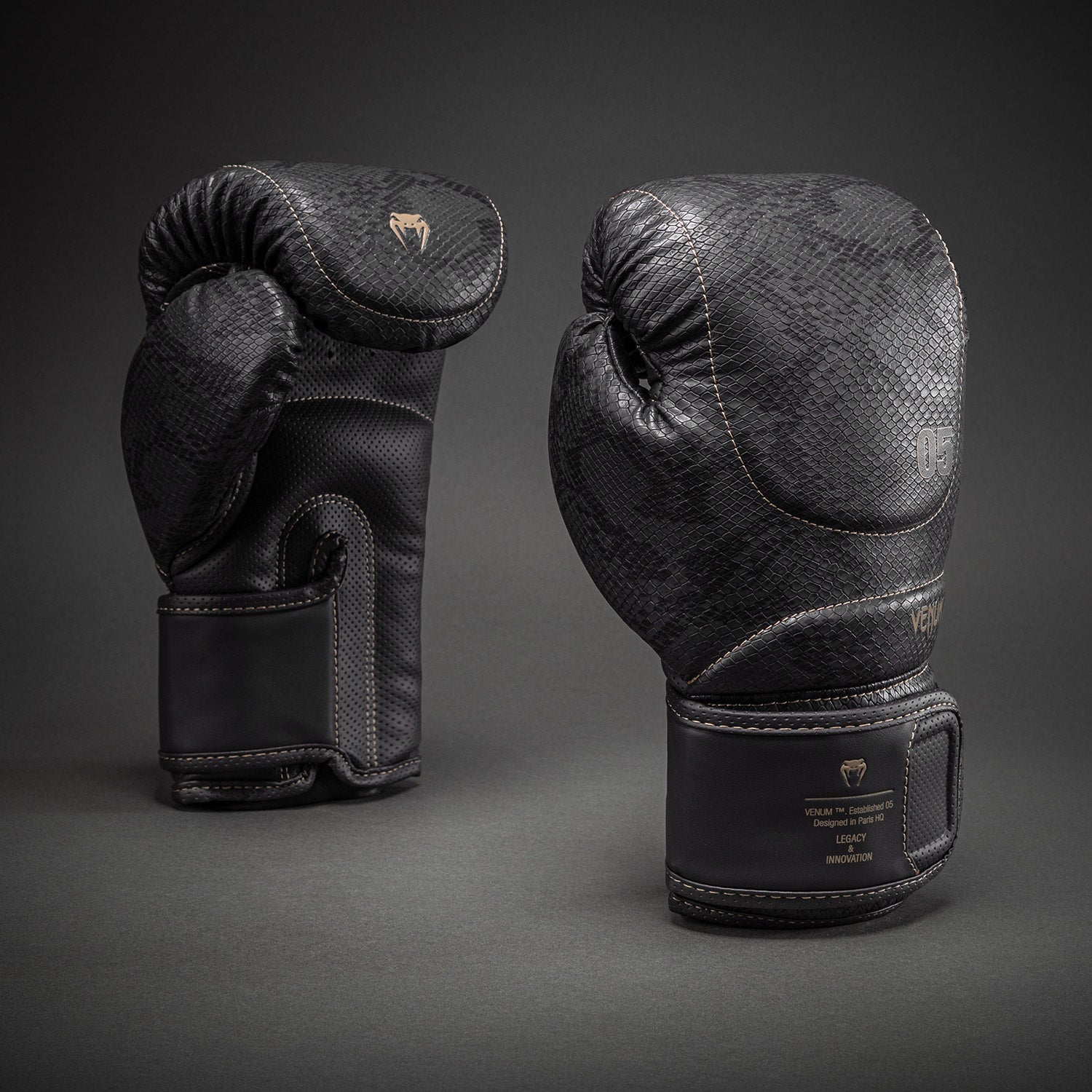 Gants de Boxe Venum Impact Evo Scales – Gris Foncé - product-type_Gants de boxe
