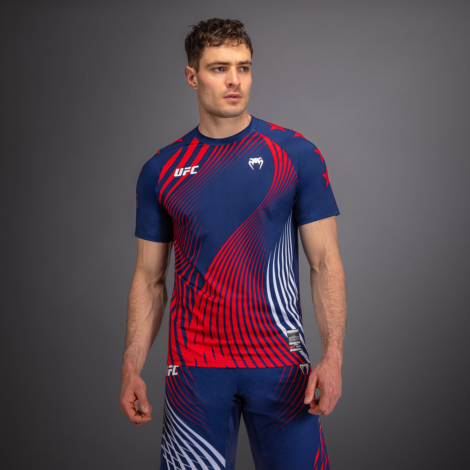 Official UFC Freedom 250 by Venum Authentic Fight Night Maillot Walkout pour homme - Bleu - product-type_T-Shirts Dry Tech