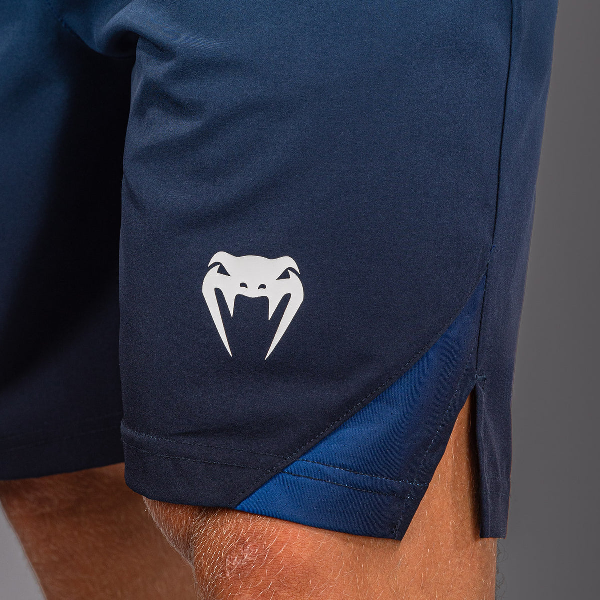 Short d’entraînement Venum Giant Shift - Bleu marine foncé/Bleu