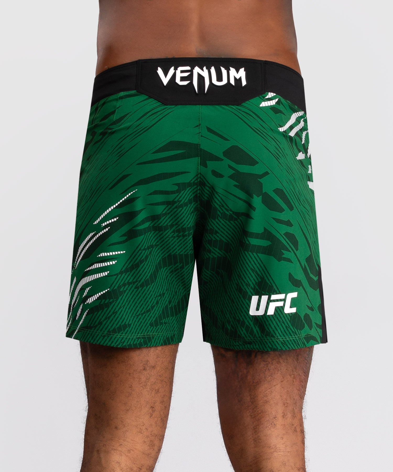 Shorts de Combat pour Hommes UFC Fusion by Venum Authentic Fight Night - Coupe Courte - Vert - product-type_Shorts de MMA
