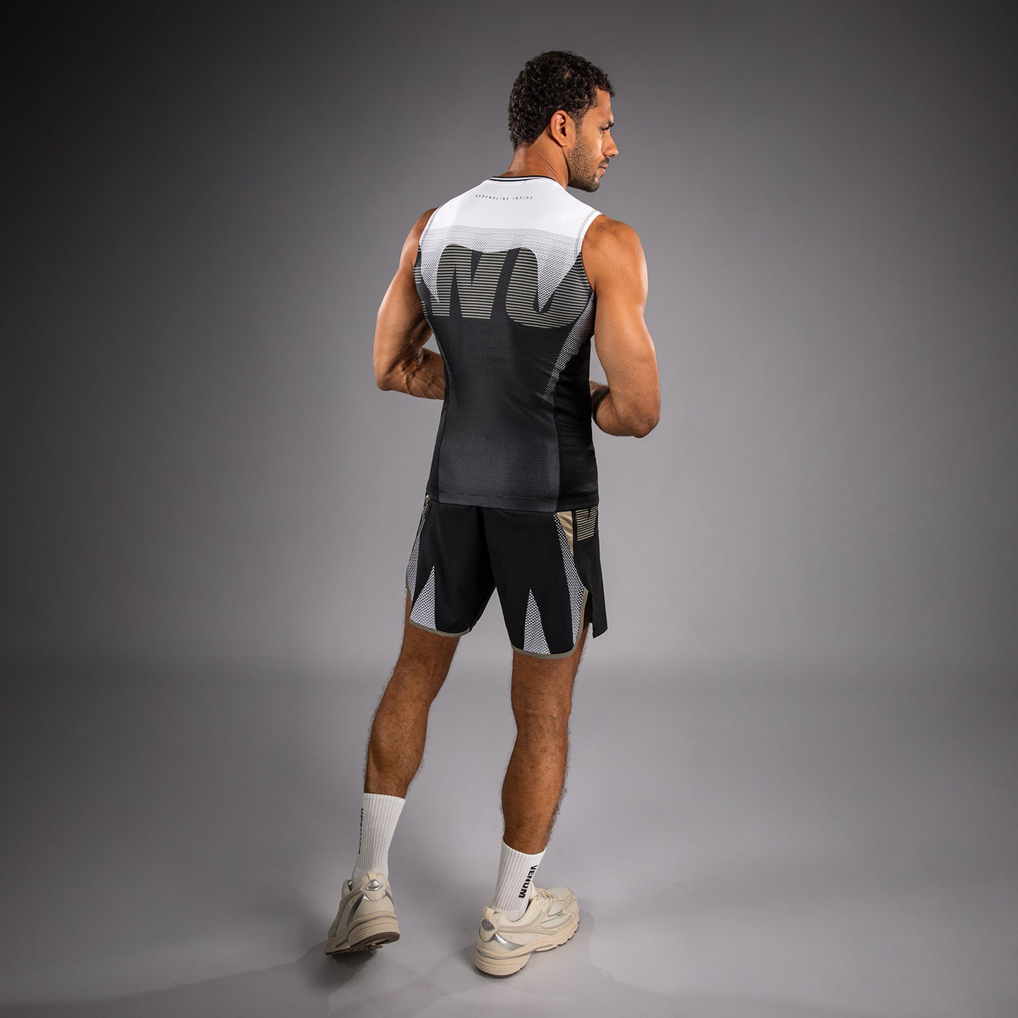 Rashguard Sans Manches Venum Adrenaline – Noir/Sable - product-type_T-Shirts de Compression