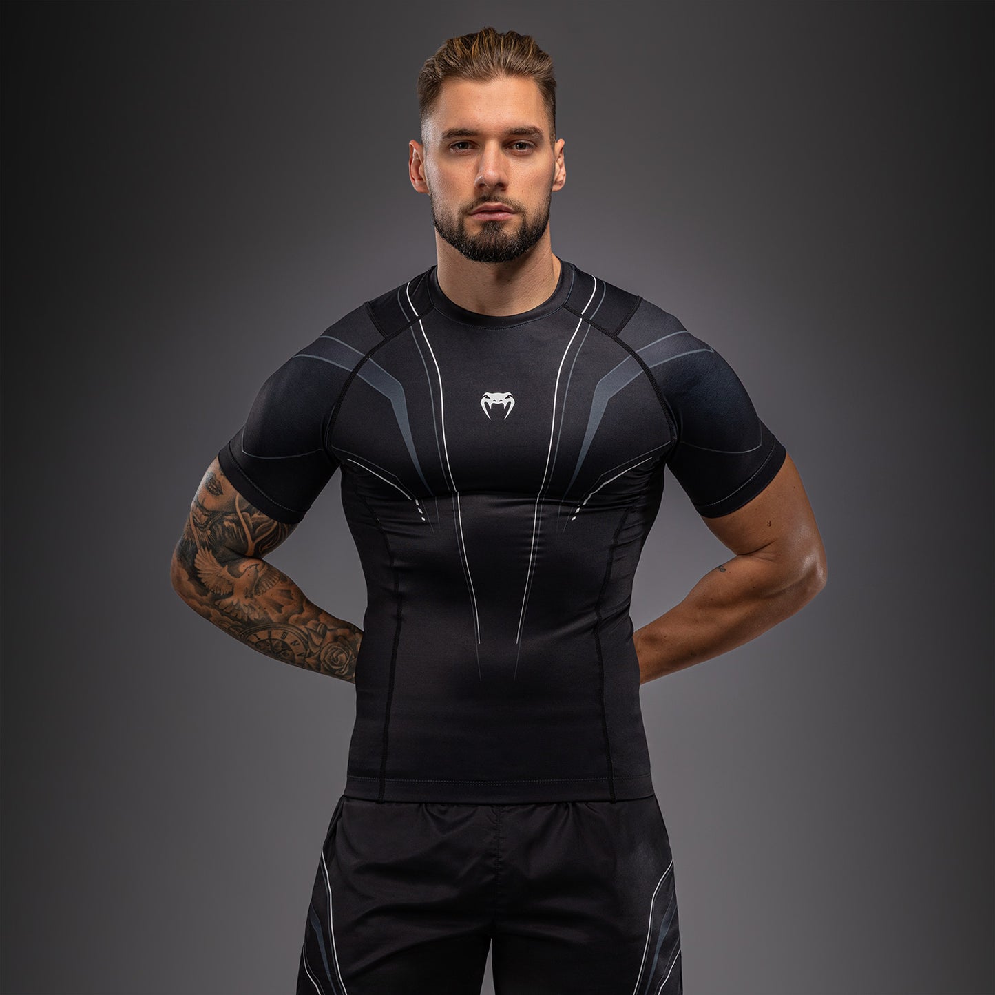 Rashguard à Manches Courtes Venum Streamline – Noir/Blanc - product-type_T-Shirts de Compression