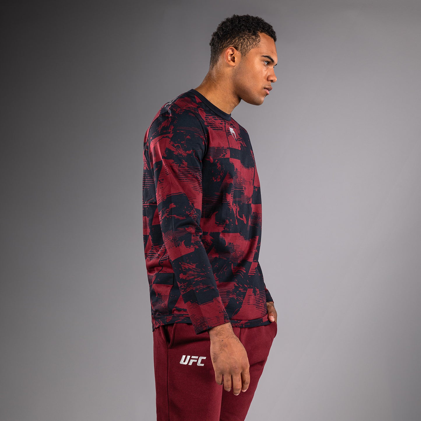 T-shirt manches longues Homme UFC Zenith by Venum Authentic Fight Week - Bleu marine/Bordeaux/Argent