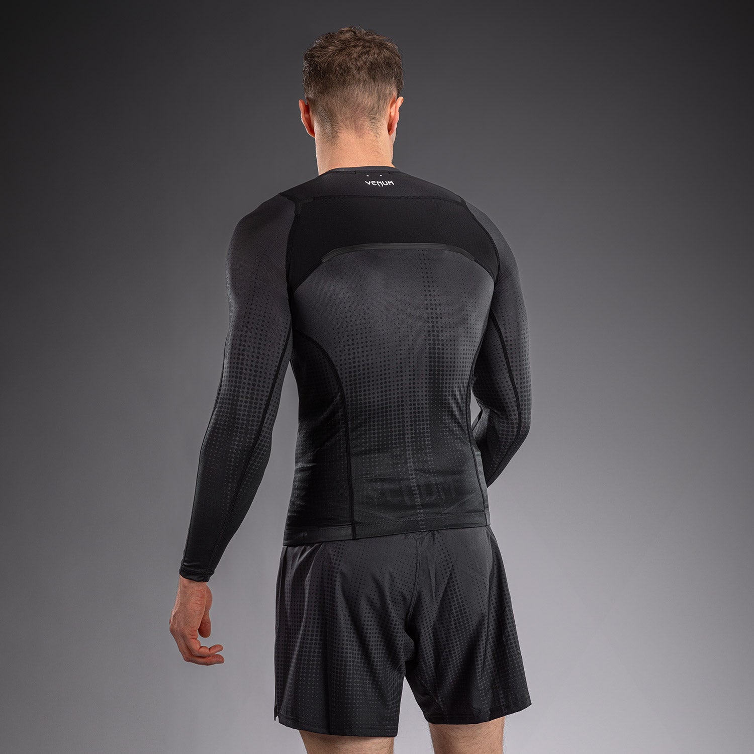 Rashguard à Manches Longues Venum Stealth – Noir/Blanc - product-type_T-Shirts de Compression