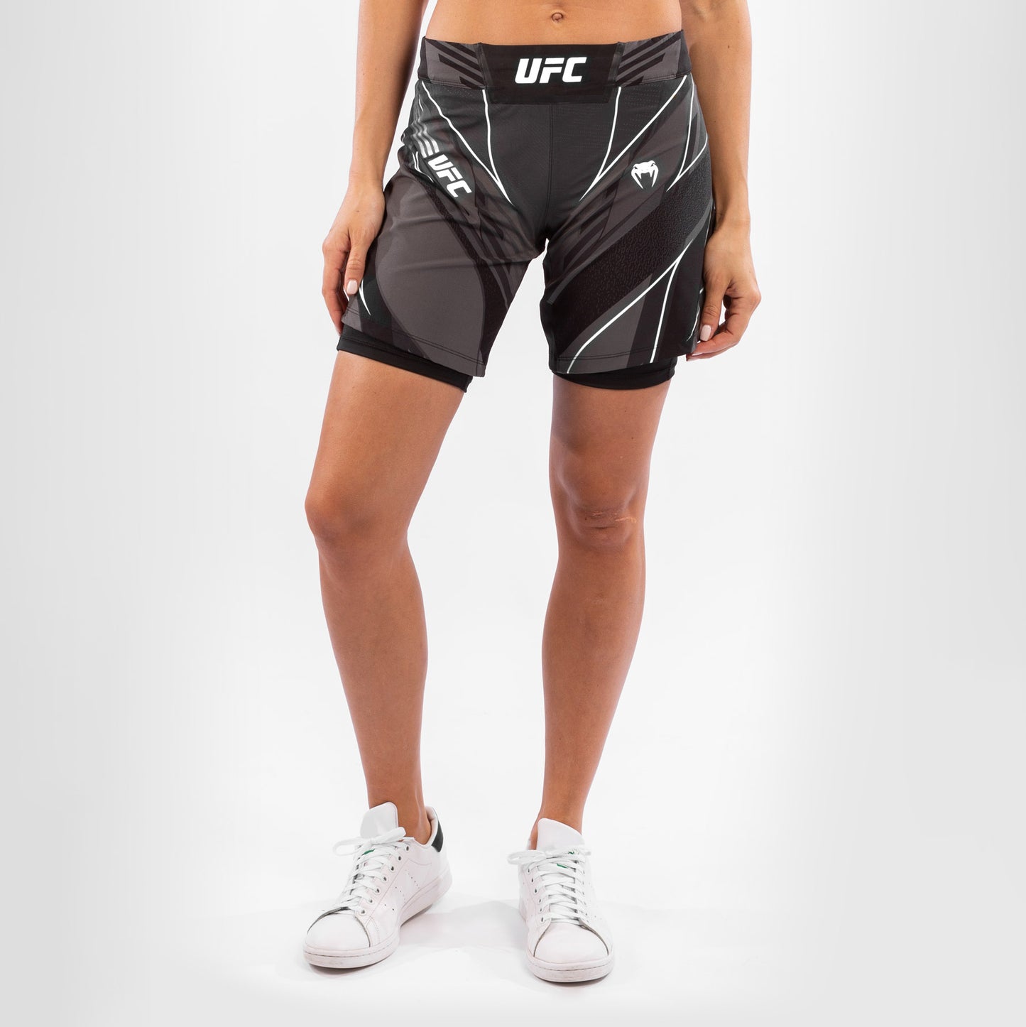 Fightshort Femme UFC Venum Authentic Fight Night - Coupe Longue - Noir - product-type_Shorts de MMA