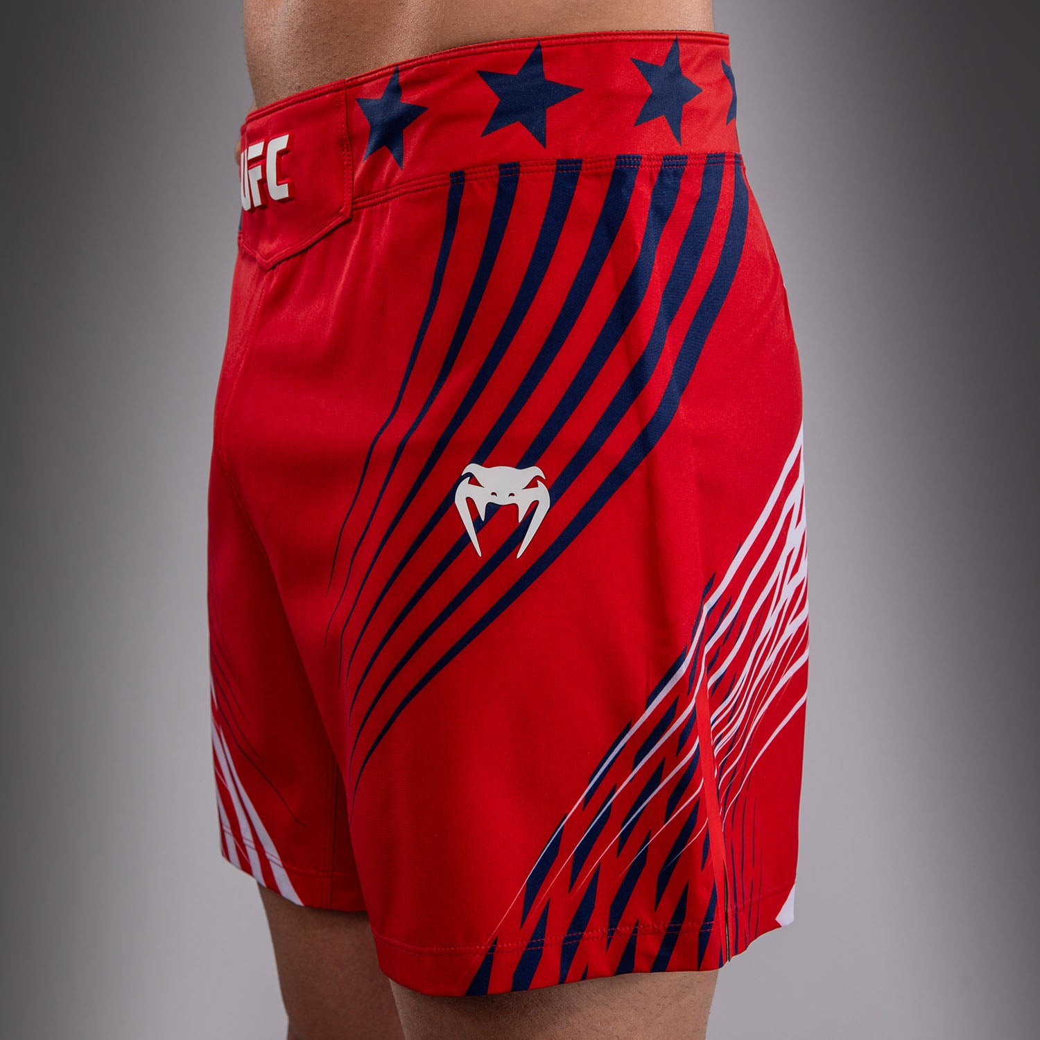 UFC Freedom 250 by Venum Authentic Fight Night Short de combat coupe courte Personnalisé pour homme - Rouge - product-type_Shorts de MMA