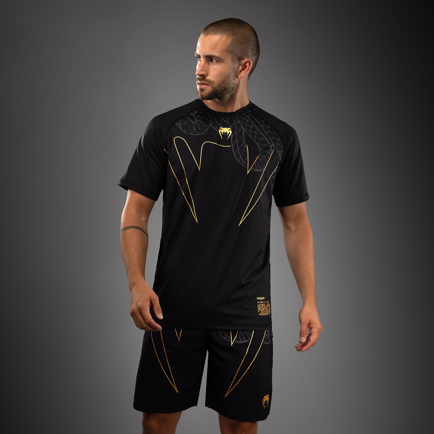 T-shirt Venum Serpenti Dry-Tech – Noir/Argent/Or - product-type_T-Shirts Dry Tech