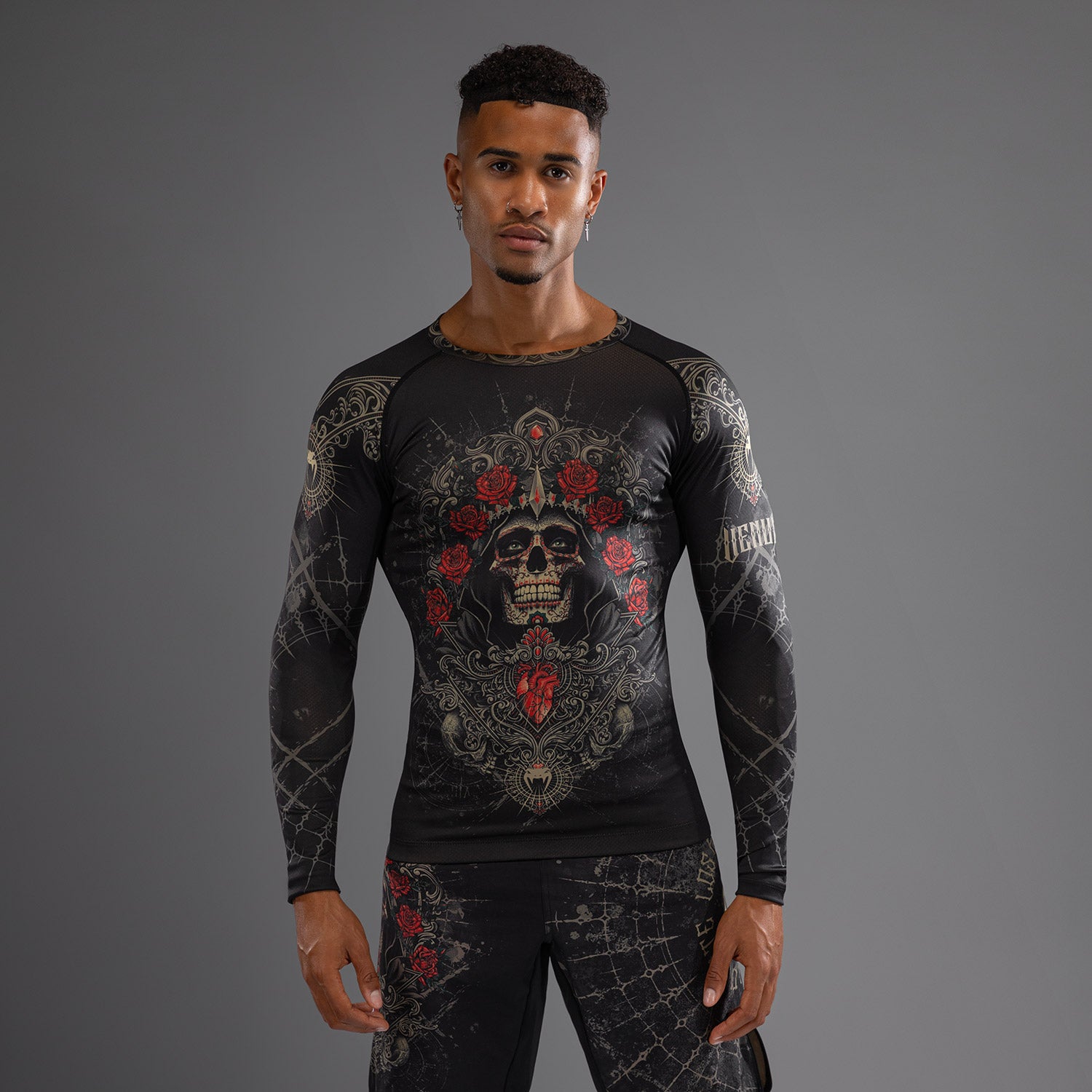 Rashguard à Manches Longues pour Hommes Venum Santa Muerte 5.0 - Noir Profond/Or - product-type_T-Shirts de Compression