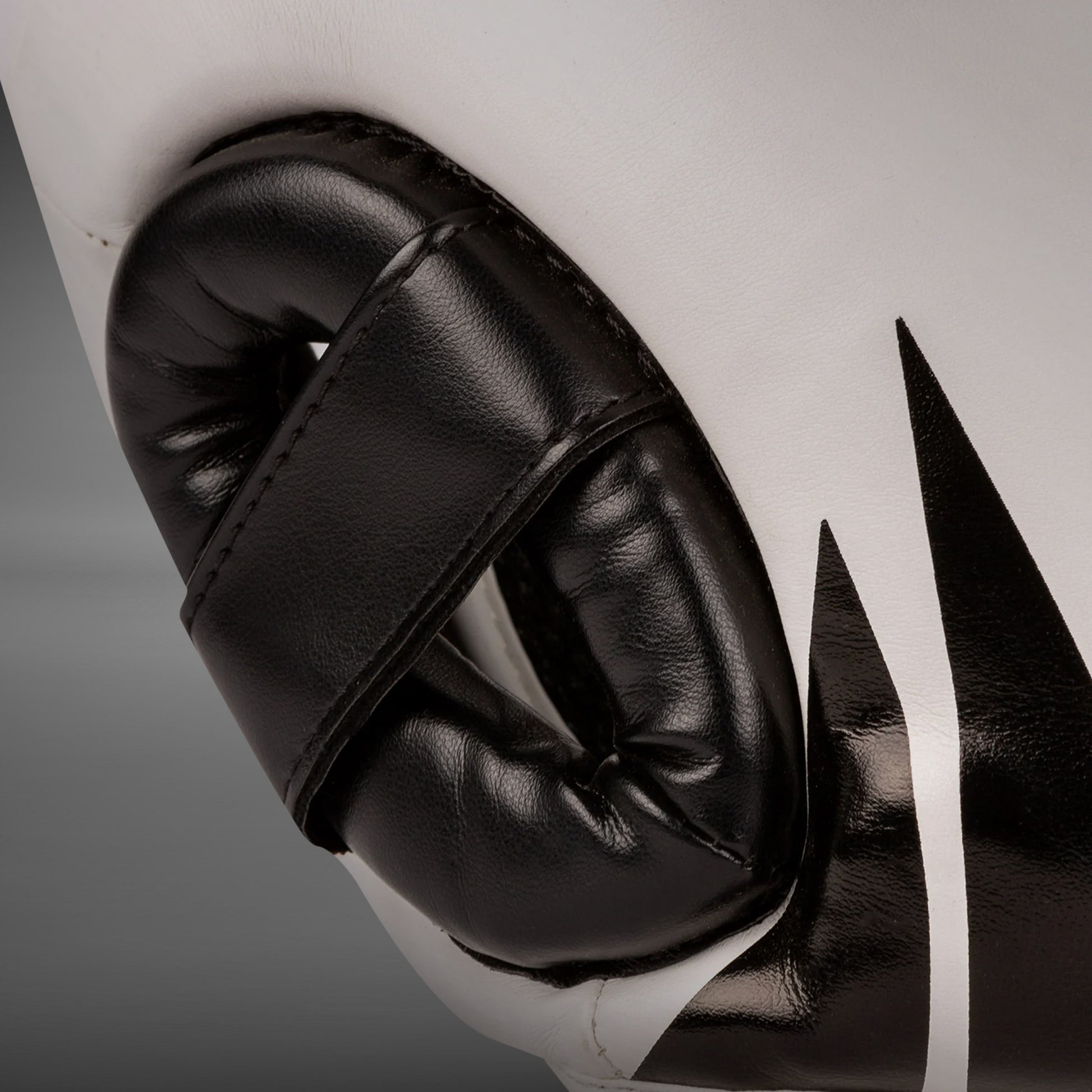Casque de Boxe Venum Challenger pour Enfants - Noir/Blanc - product-type_Casques de boxe