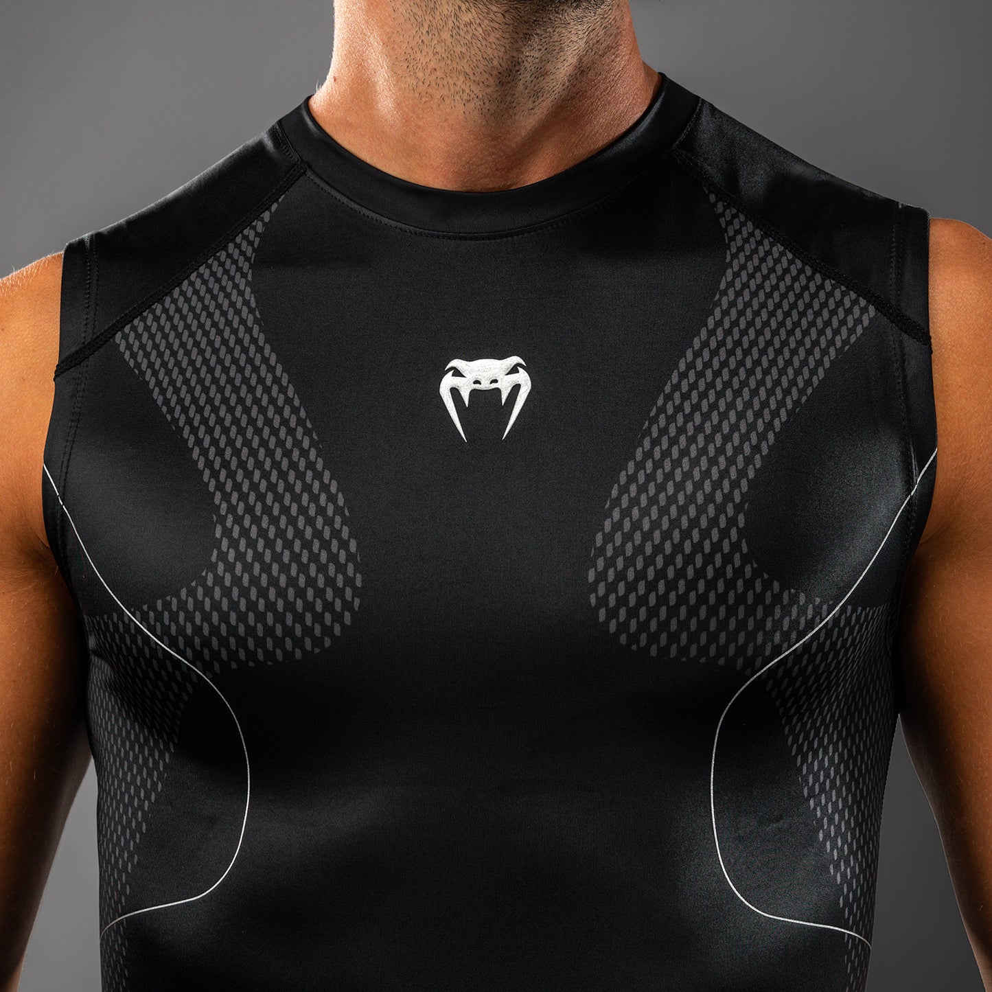 Rashguard Sans Manches Venum Nexus – Noir/Argent - product-type_T-Shirts de Compression