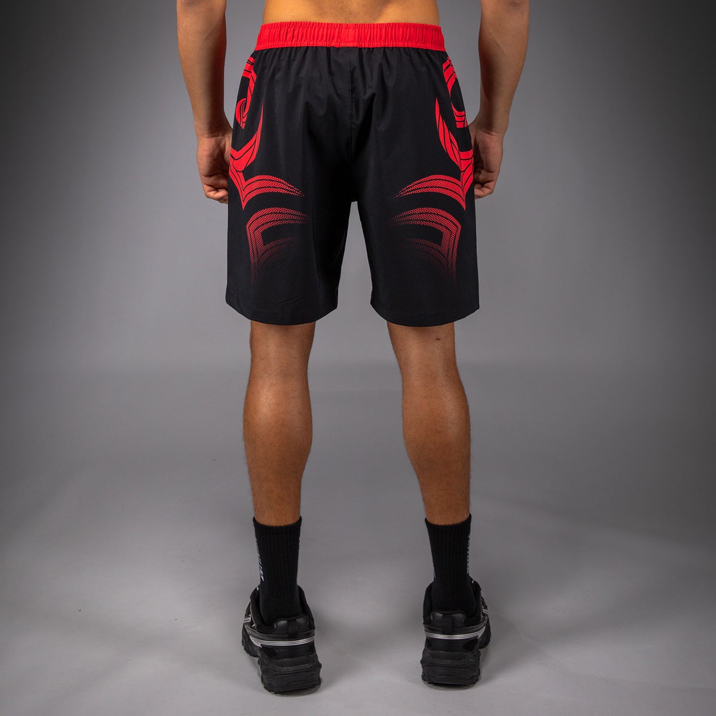 Short d'entraînement Venum x Mike Tyson Tiger - Noir Profond/Rouge Intense