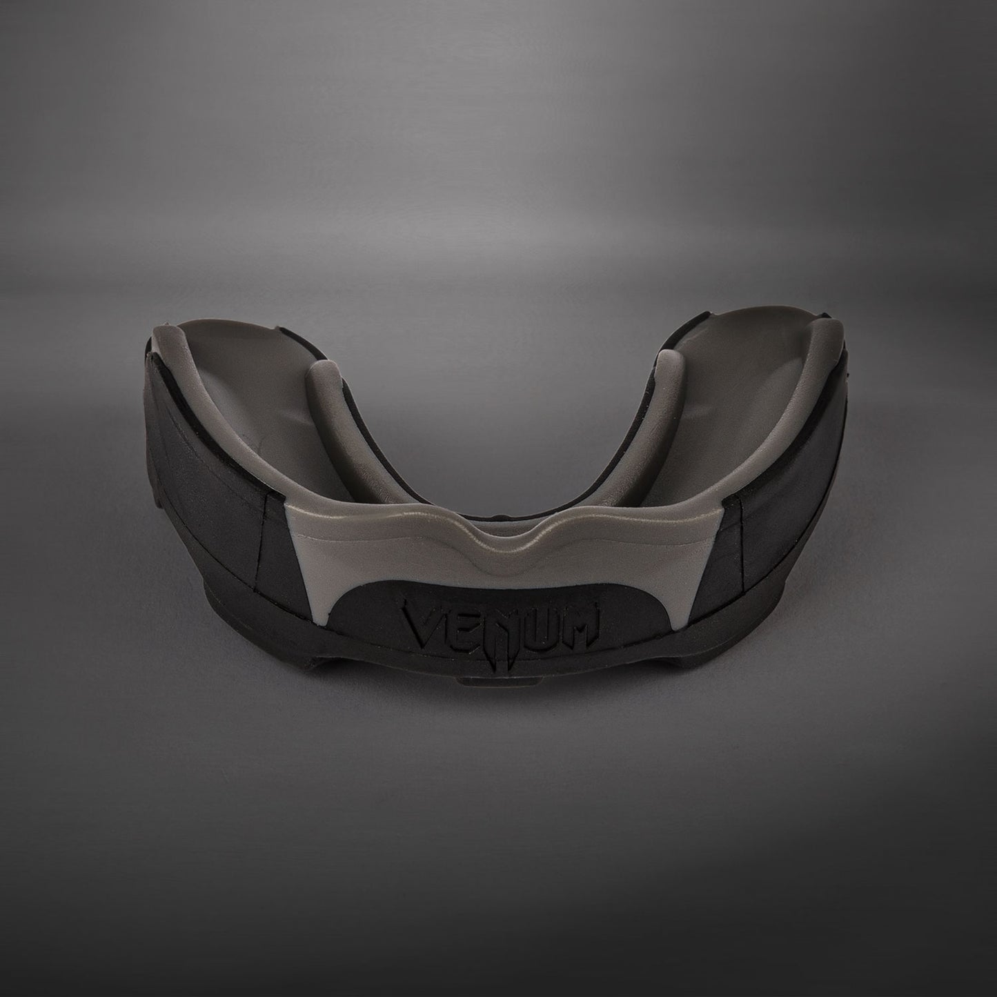 Protège-dents Noir Venum Predator - product-type_Protège-dents