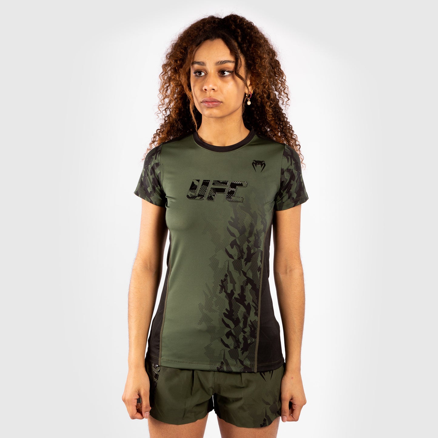 T-shirt Performance à Manches Courtes Femme Venum UFC Authentic Fight Week – Kaki
