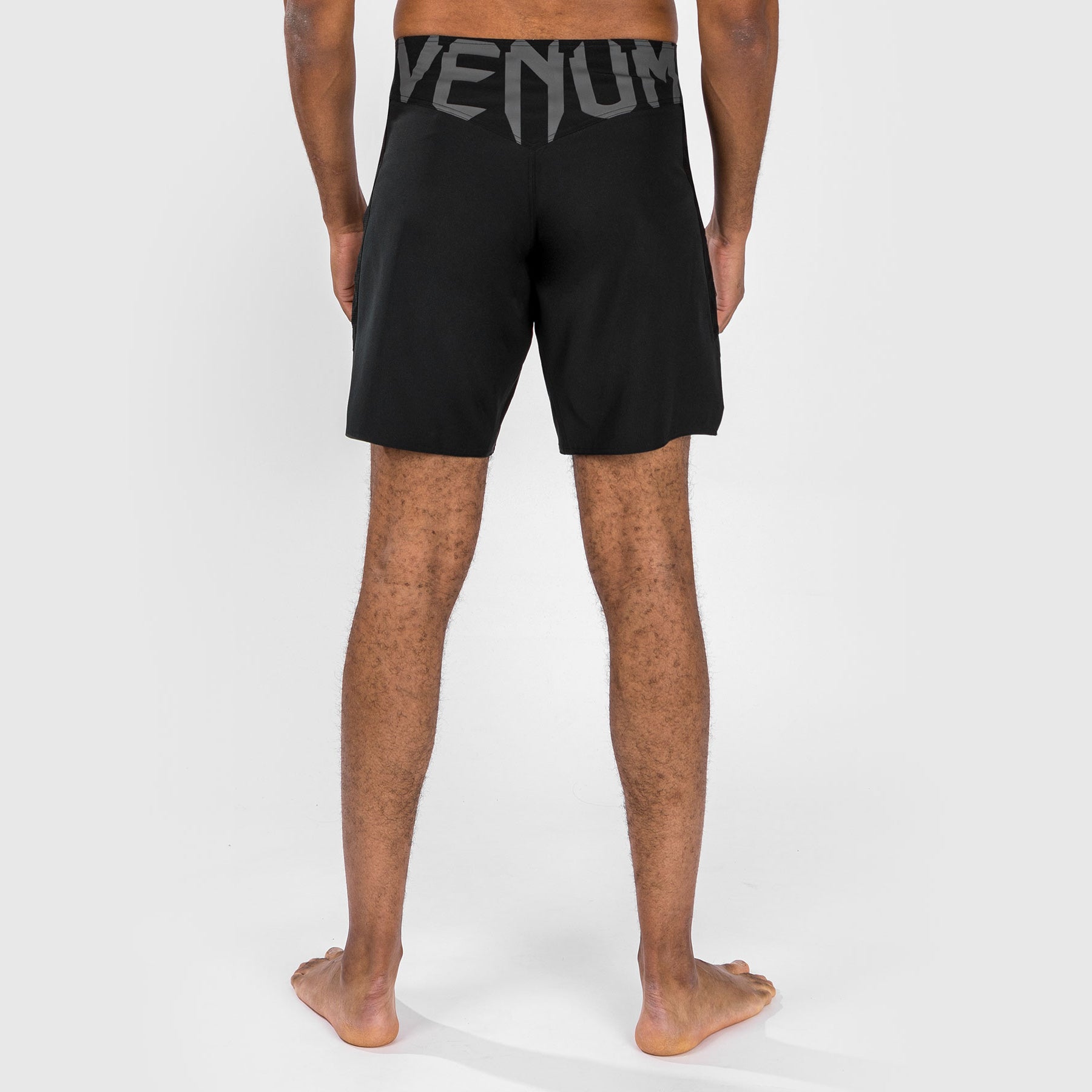 Venum Light 5.0 Short de combat - Noir/Blanc - product-type_Shorts de MMA