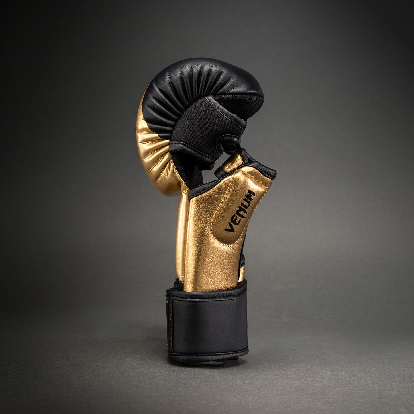 Gants de Sparring Venum Attack 2.0 – Or/Noir