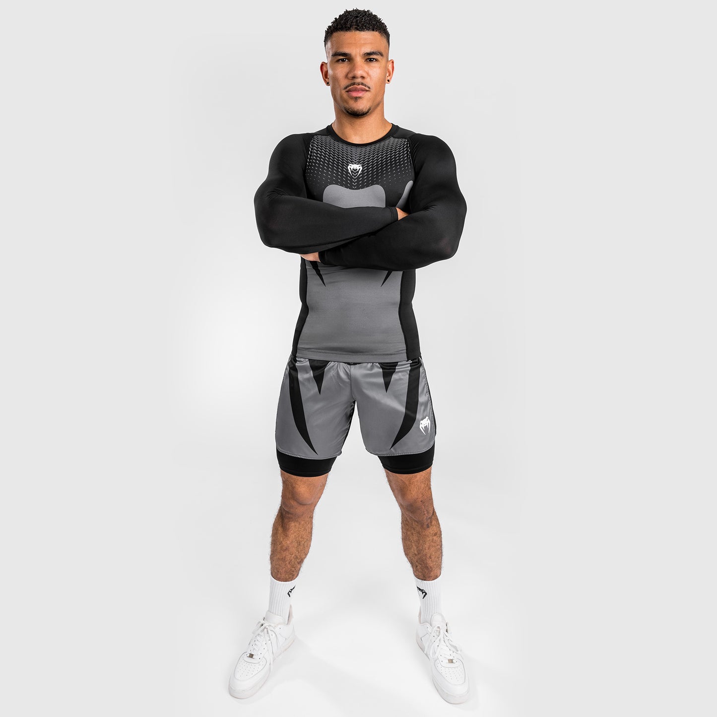 Rashguard à Manches Longues pour Hommes Venum Attack - Noir/Gris - product-type_T-Shirts de Compression