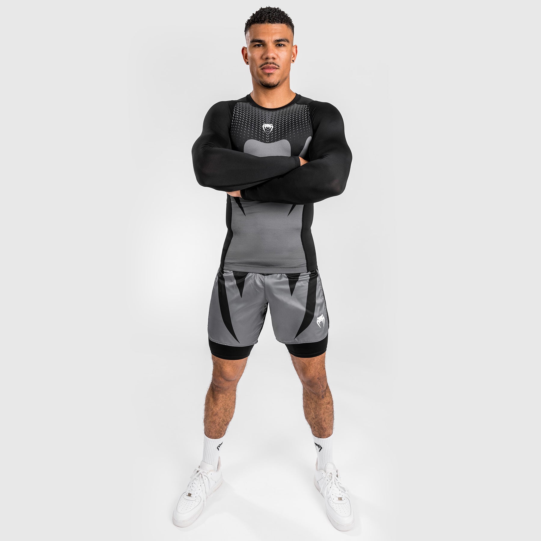 Rashguard à Manches Longues pour Hommes Venum Attack - Noir/Gris - product-type_T-Shirts de Compression