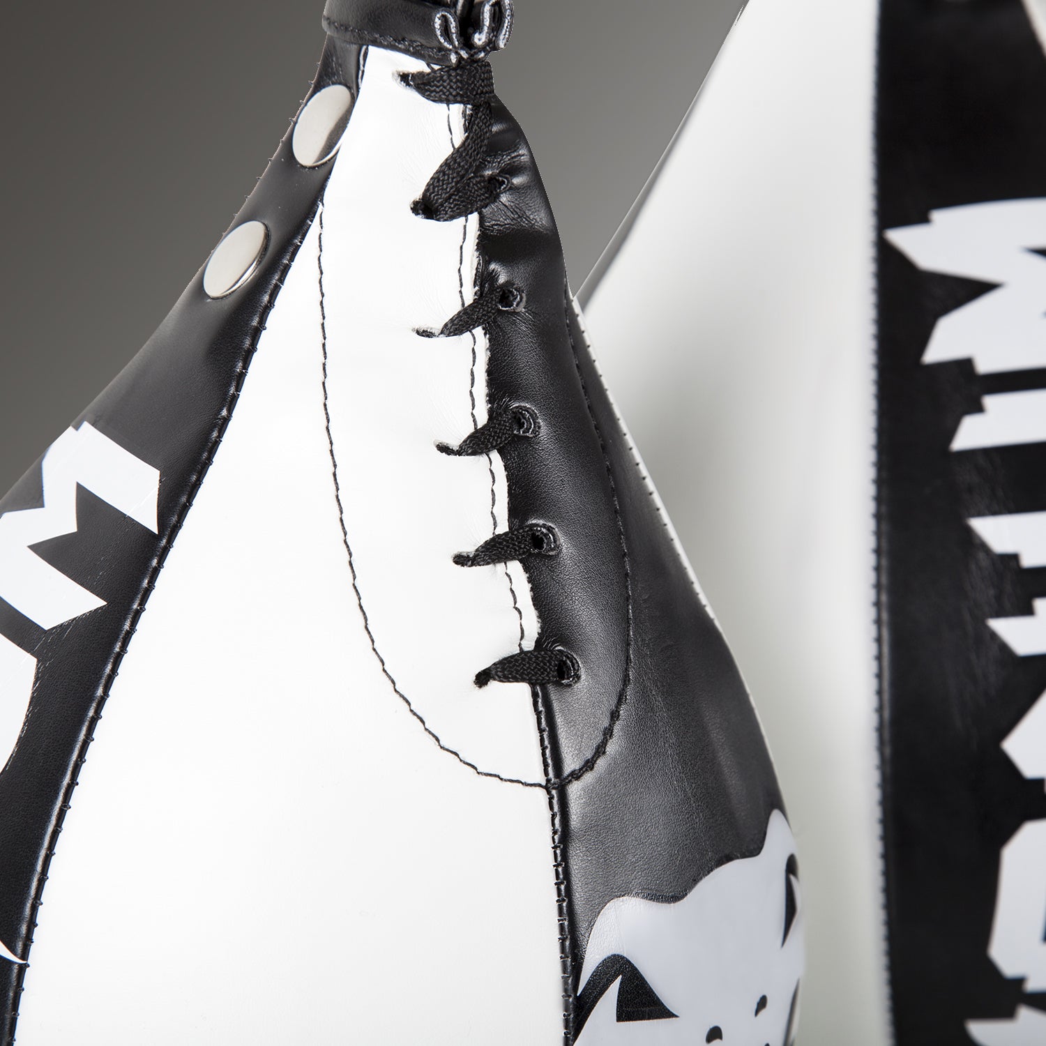 Poire de vitesse Venum "Speed Bag" - Noir/Blanc - product-type_Poires de vitesse