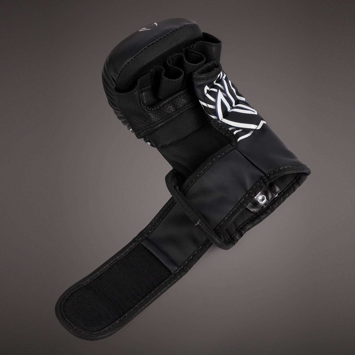 Gants de Sparring MMA Venum x TEKKEN 8 - Jin Kazama - Bleu/Noir/Blanc - product-type_Gants de Sparring