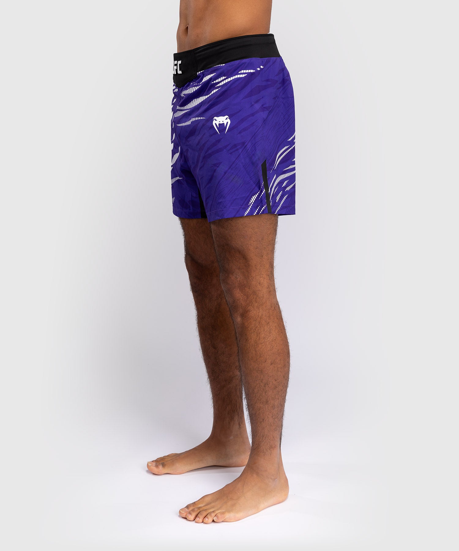 Short de Combat pour Hommes UFC Fusion by Venum Authentic Fight Night - Coupe Courte - Violet - product-type_Shorts de MMA