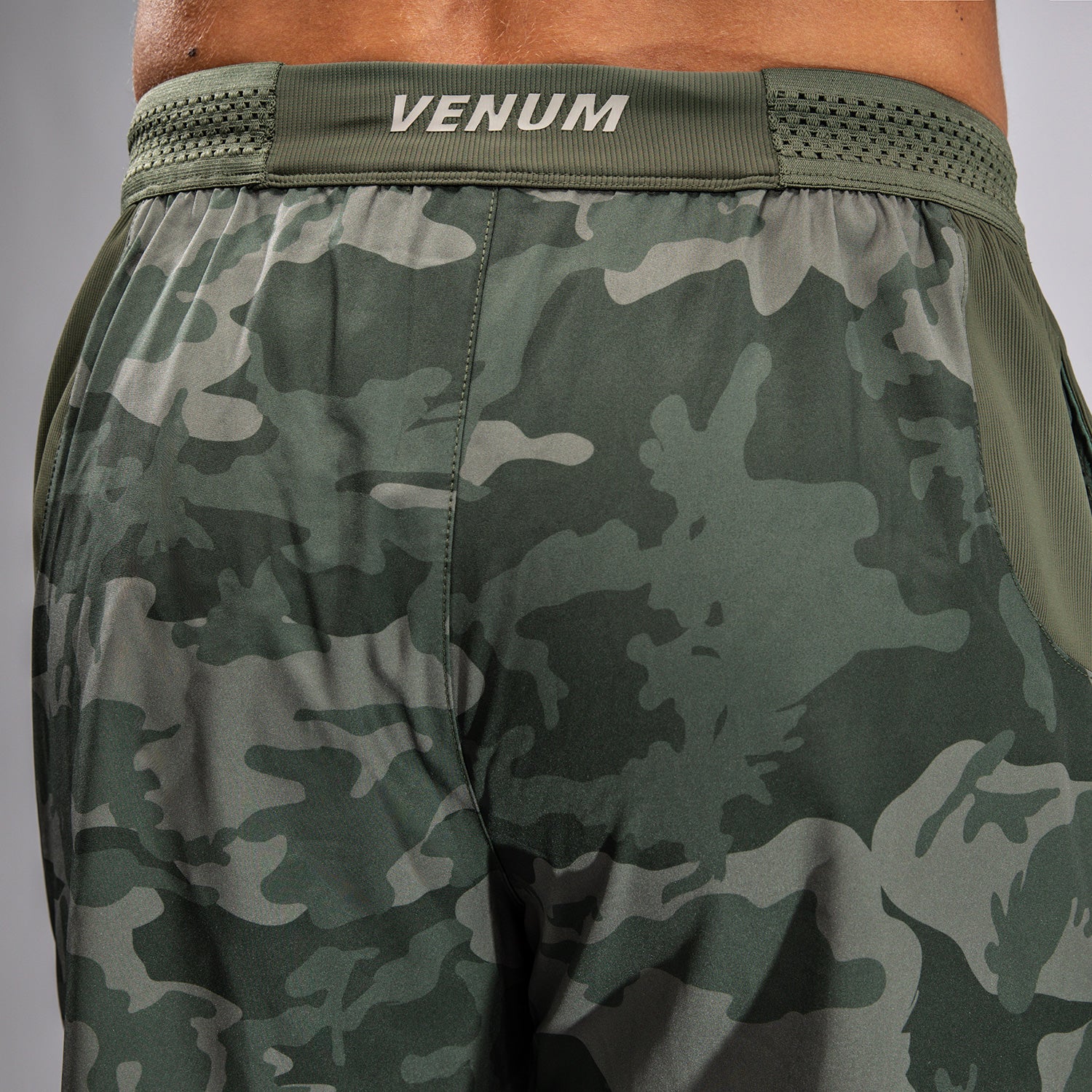 Short d'entraînement Venum G-Fit Air pour Hommes - Camo Militaire - product-type_Shorts de training