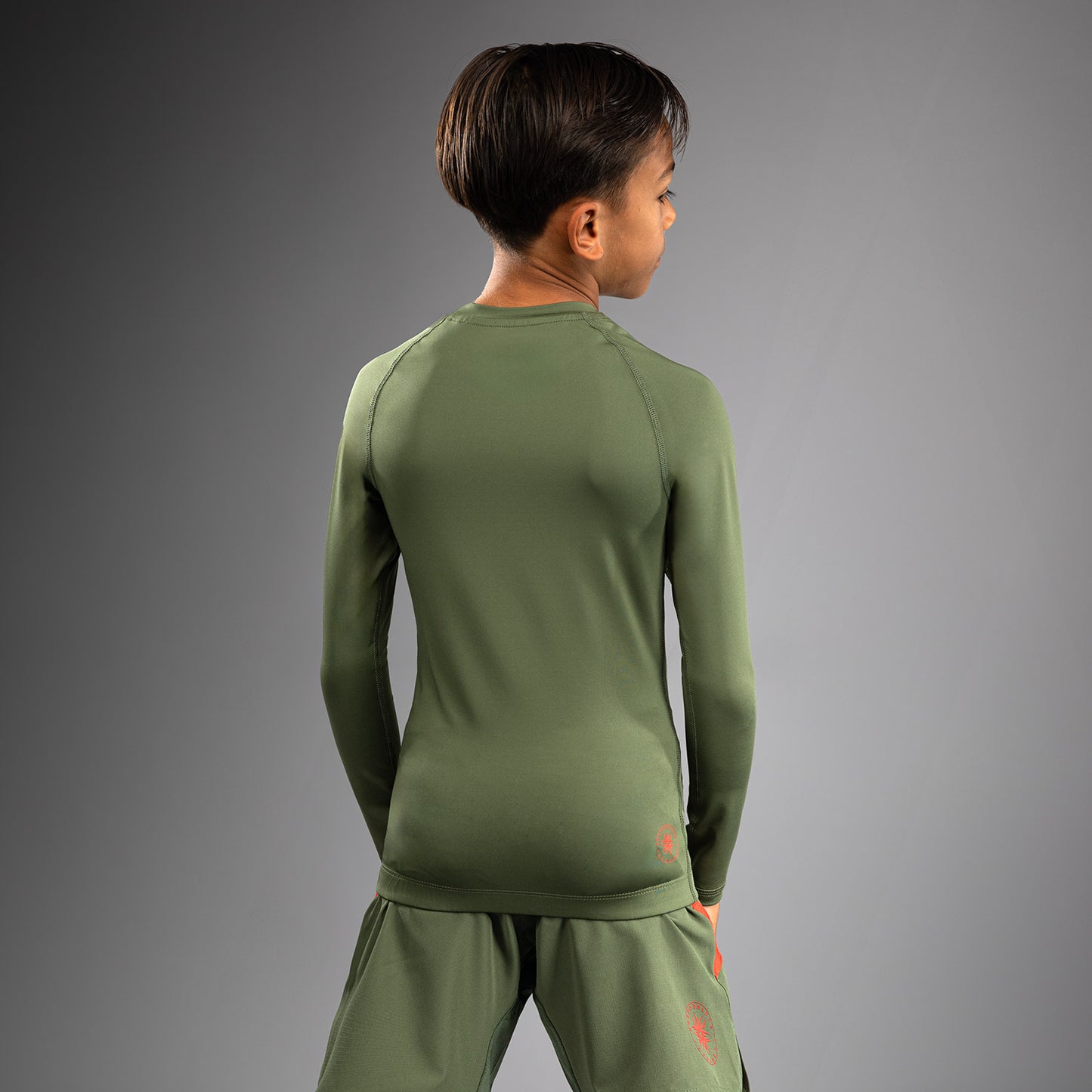 Rashguard Manches Longues pour Enfants Venum Contender - Vert militaire/Orange - product-type_T-Shirts de Compression