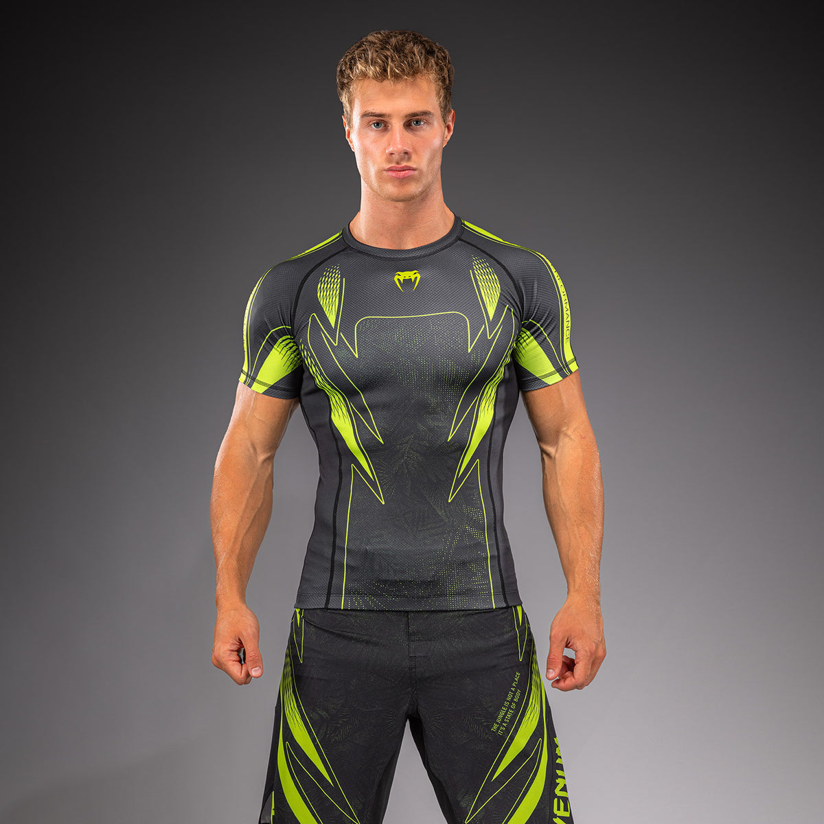 Rashguard à manches courtes Venum Amazonia Reborn - Noir/Vert