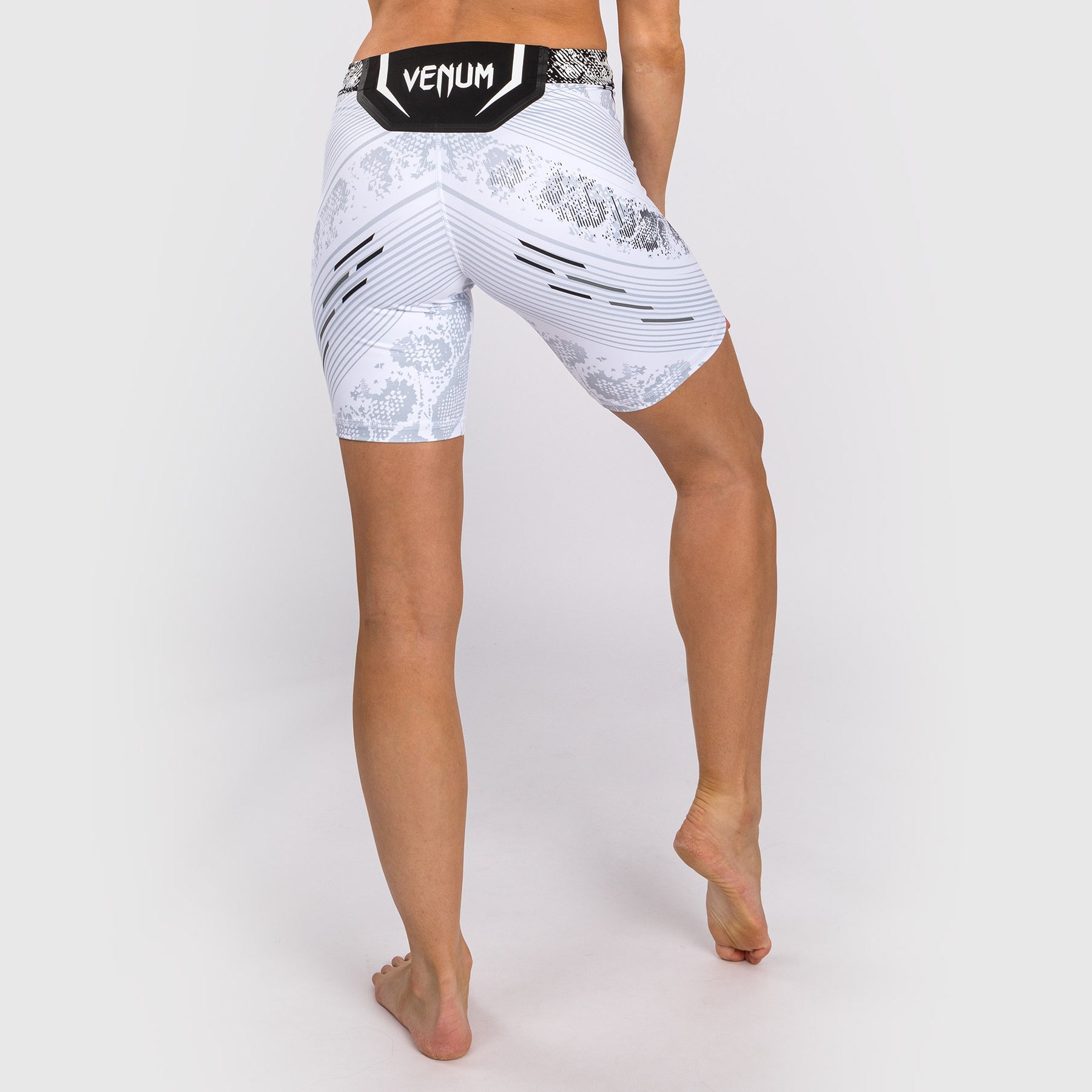 Short de compression Long Fit pour Femmes UFC Adrenaline by Venum Authentic Fight Night - White - product-type_Shorts de compression