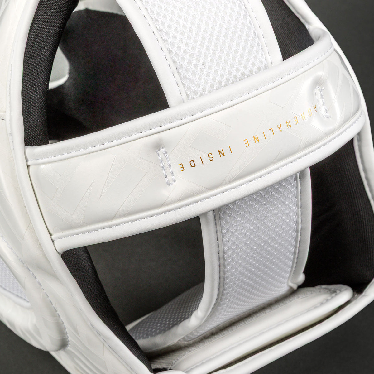 Casque de protection Venum Contender 1.5 - Ivoire/Or