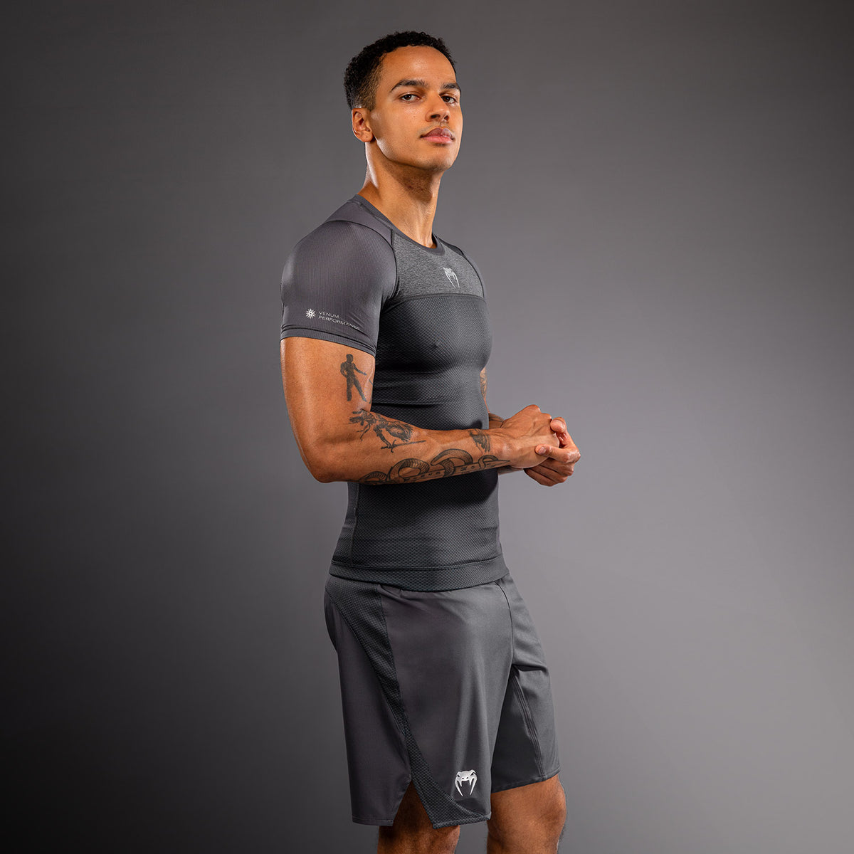 Rashguard manches courtes Venum G-Fit Scale - Gris