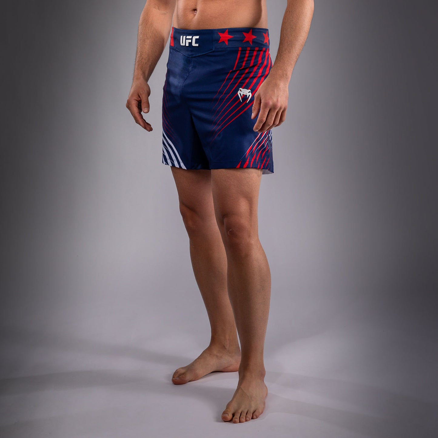 UFC Freedom 250 by Venum Authentic Fight Night Short de combat Personnalisé coupe courte pour homme - Bleu - product-type_Shorts de MMA